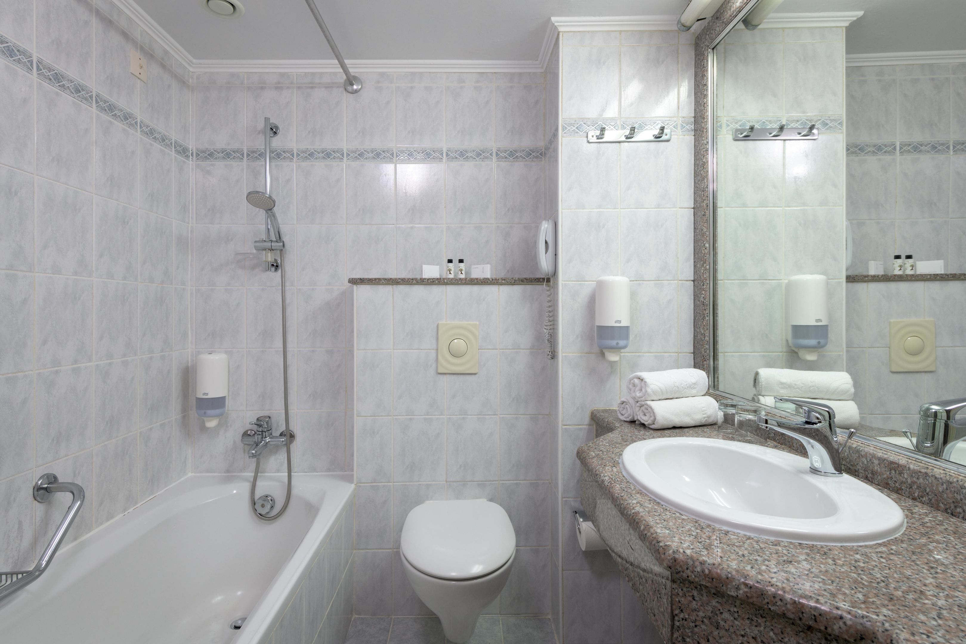 Sun Beach Resort100