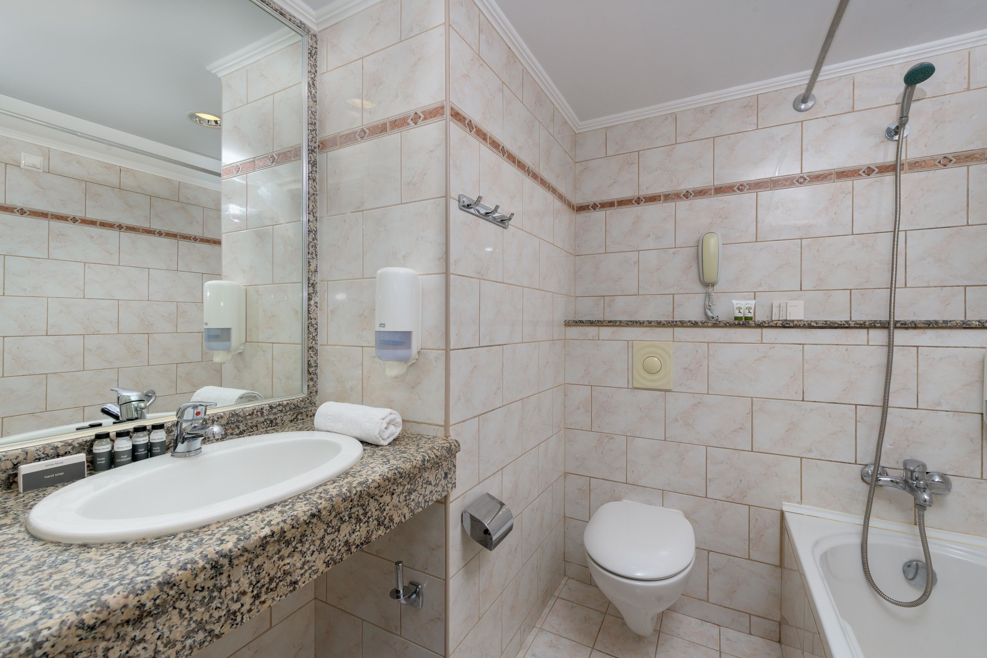 Sun Beach Resort10