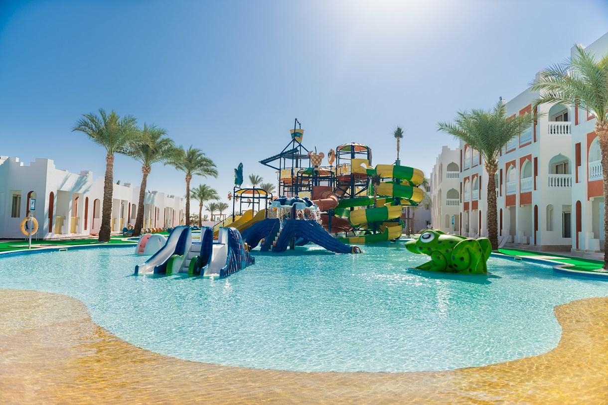 Sunrise Diamond Beach Resort27