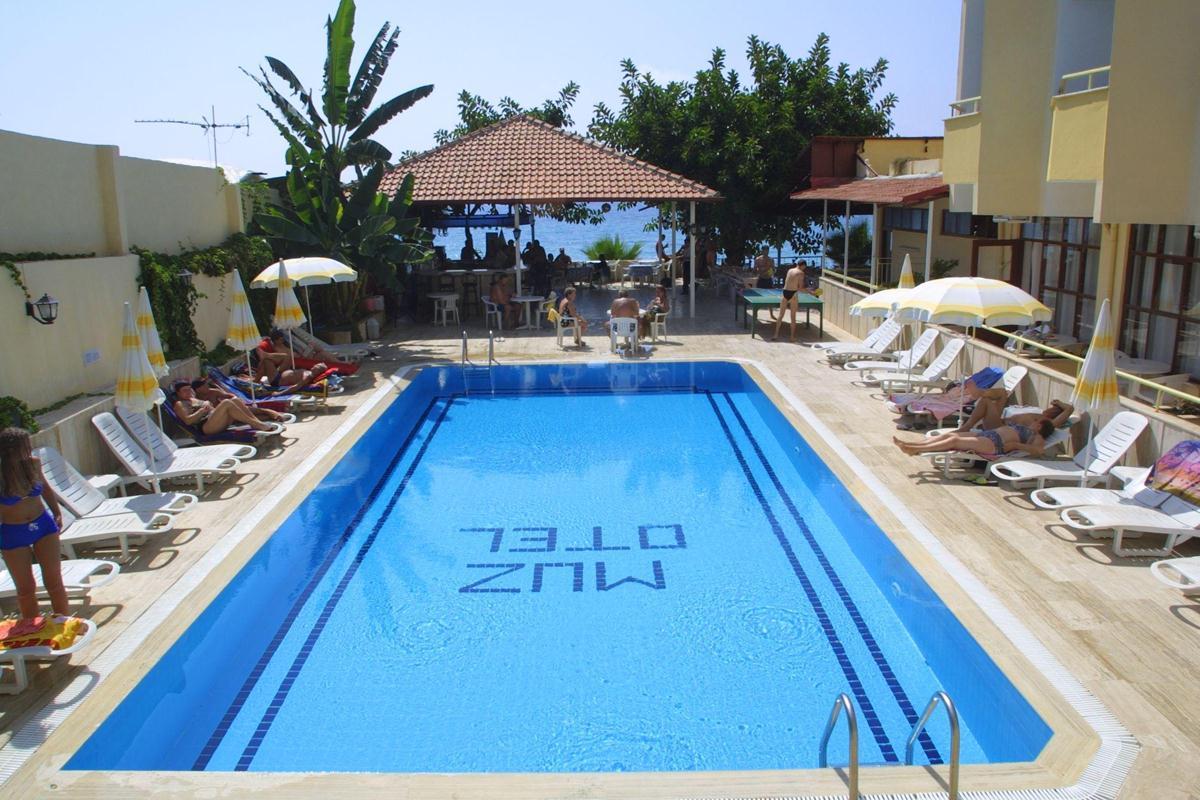 Muz Hotel1