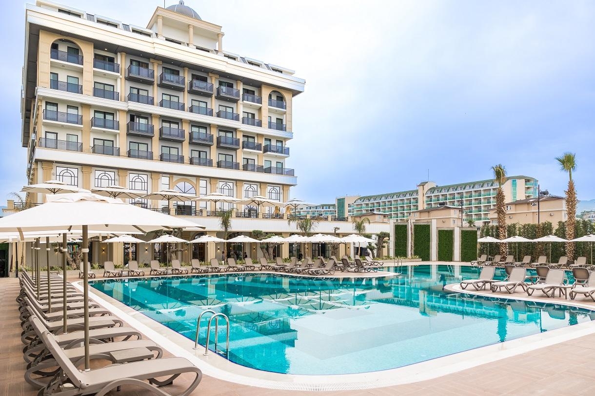 Serenity Queen Hotel0