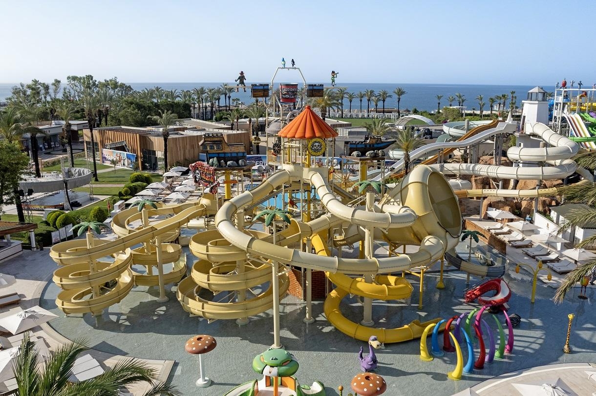 Titanic Deluxe Lara17