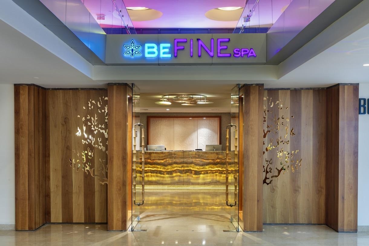 Titanic Deluxe Lara19