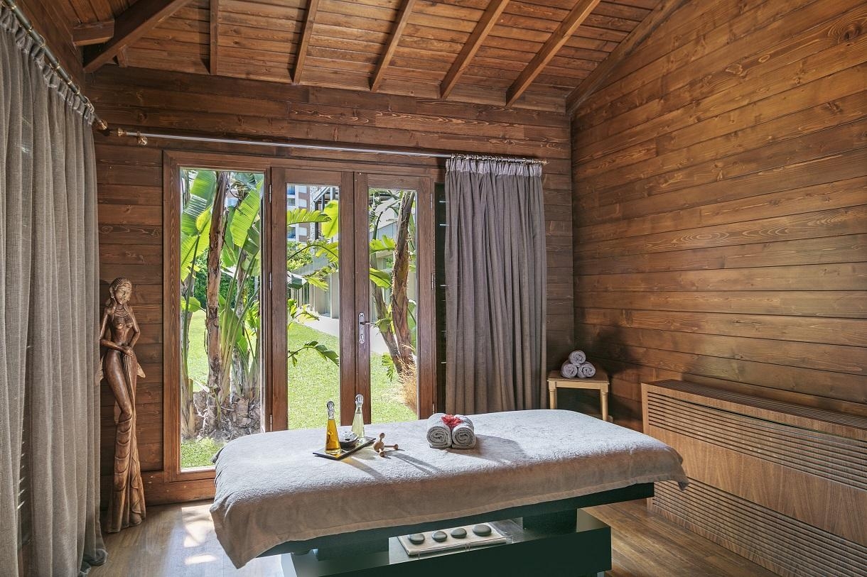 Titanic Deluxe Lara23