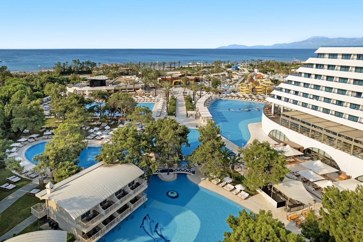 Titanic Deluxe Lara0