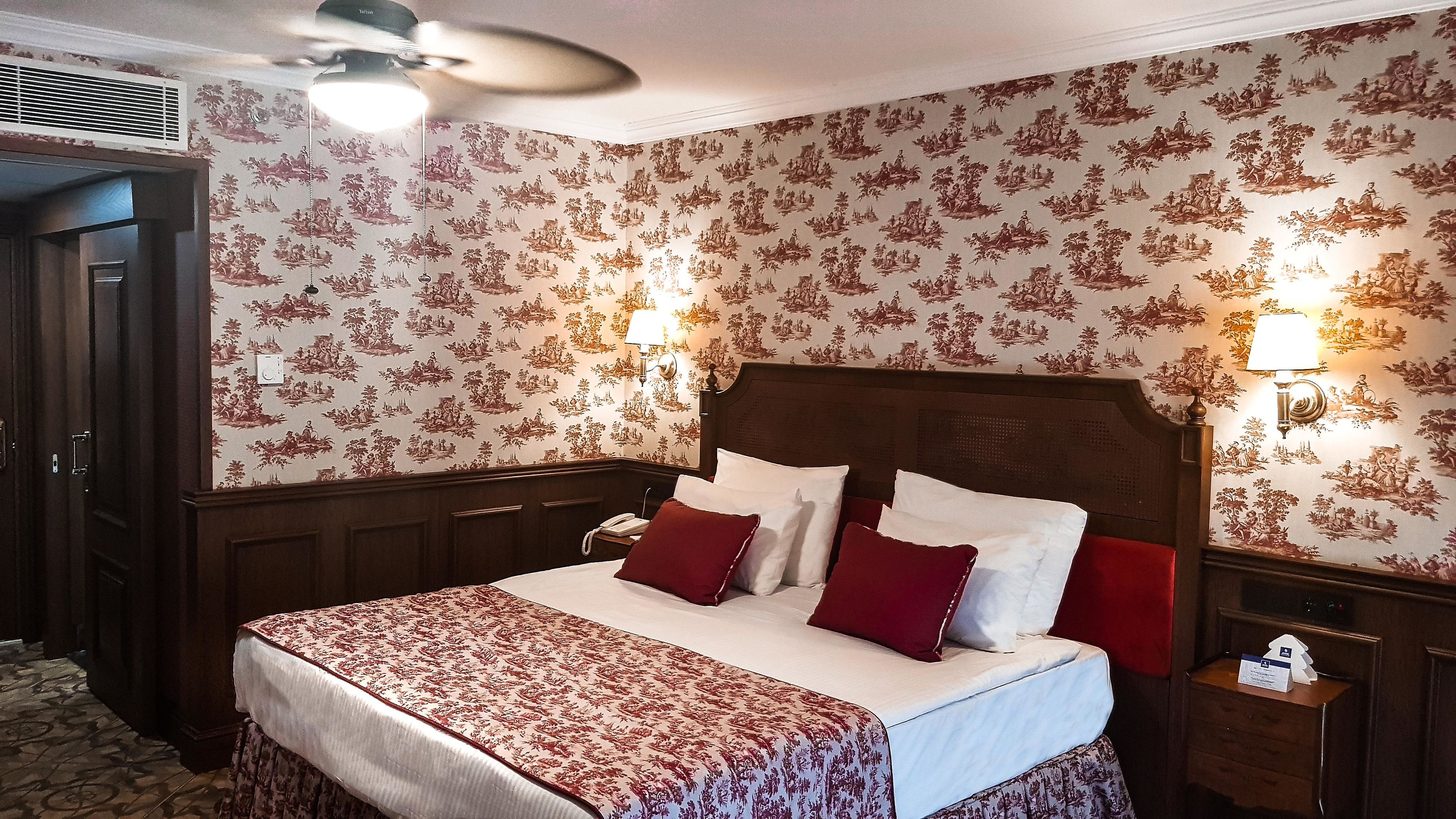 Kremlin Palace Hotel23