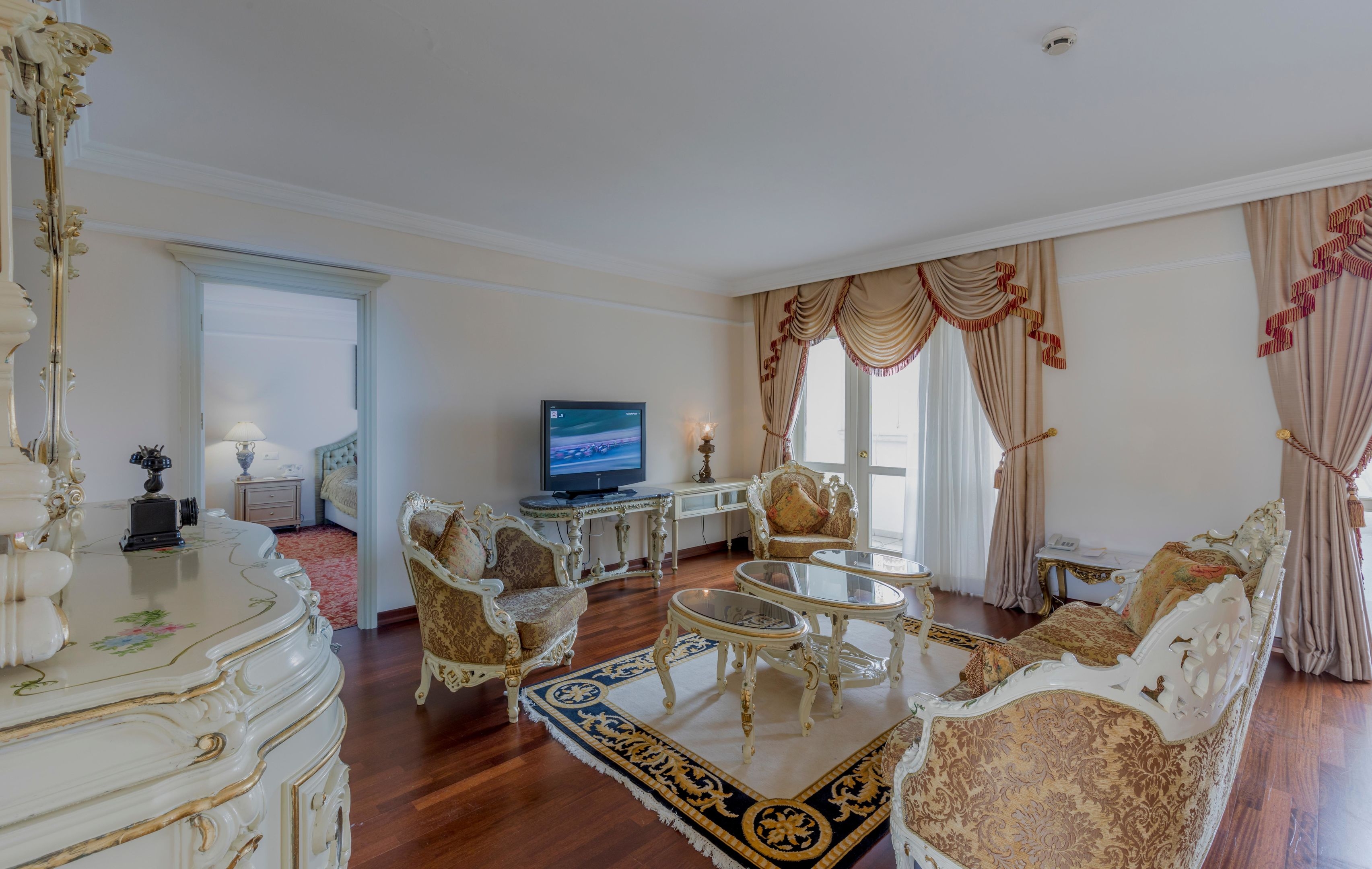Kremlin Palace Hotel30
