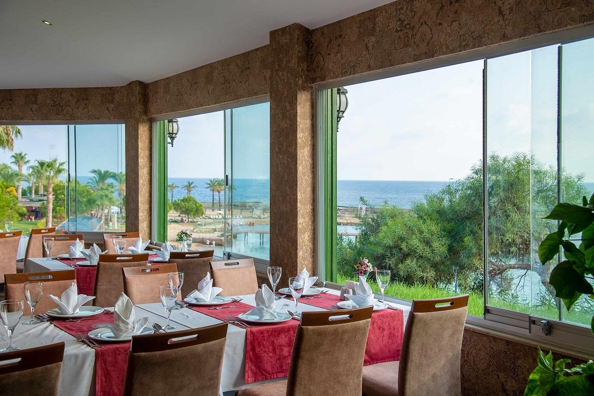 Oz Hotels Incekum Beach Hotel 8