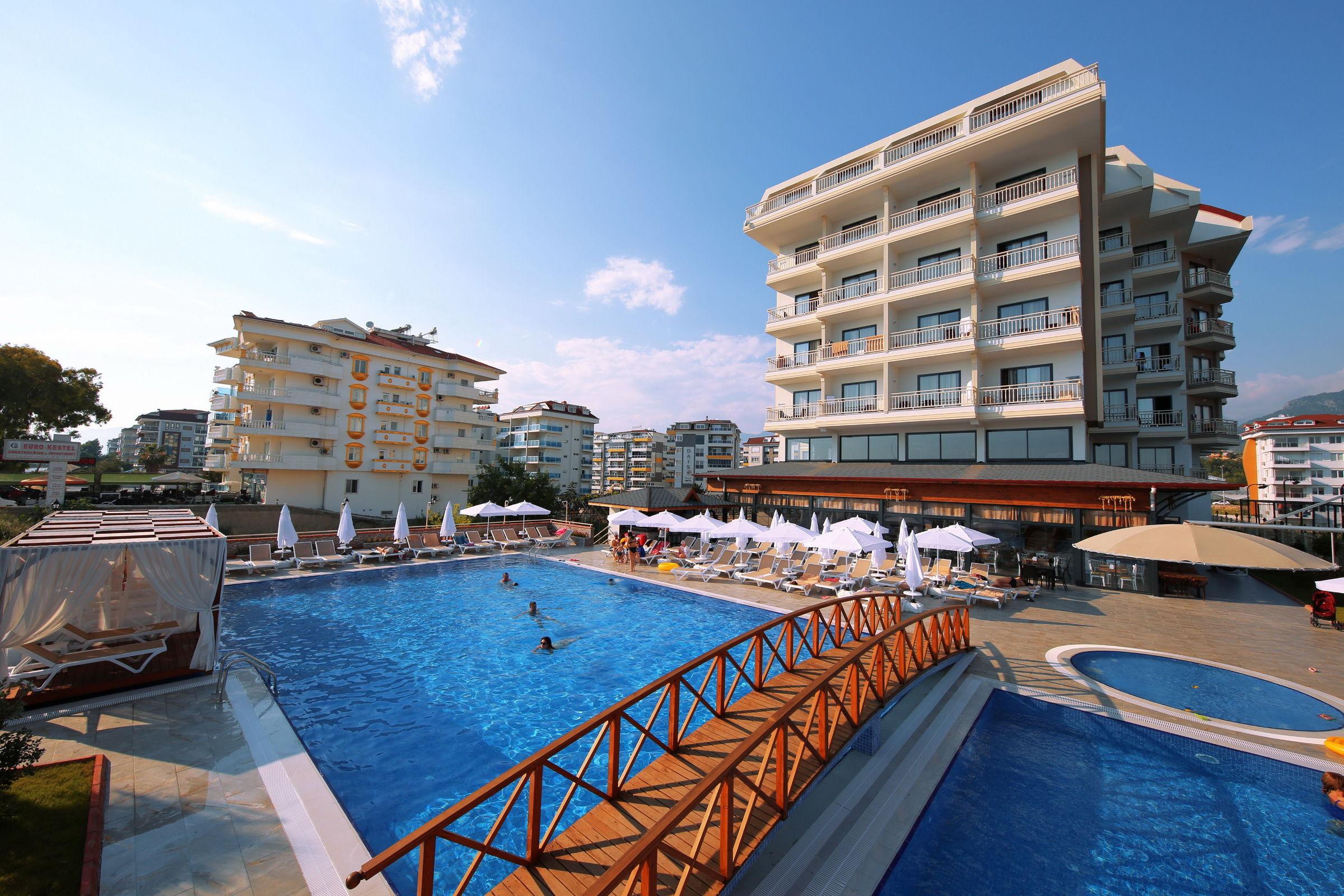Sey Beach Hotel & Spa1