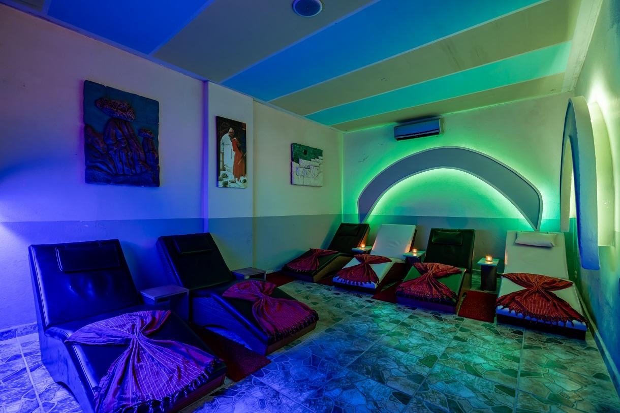 The Garden Beach Hotel23