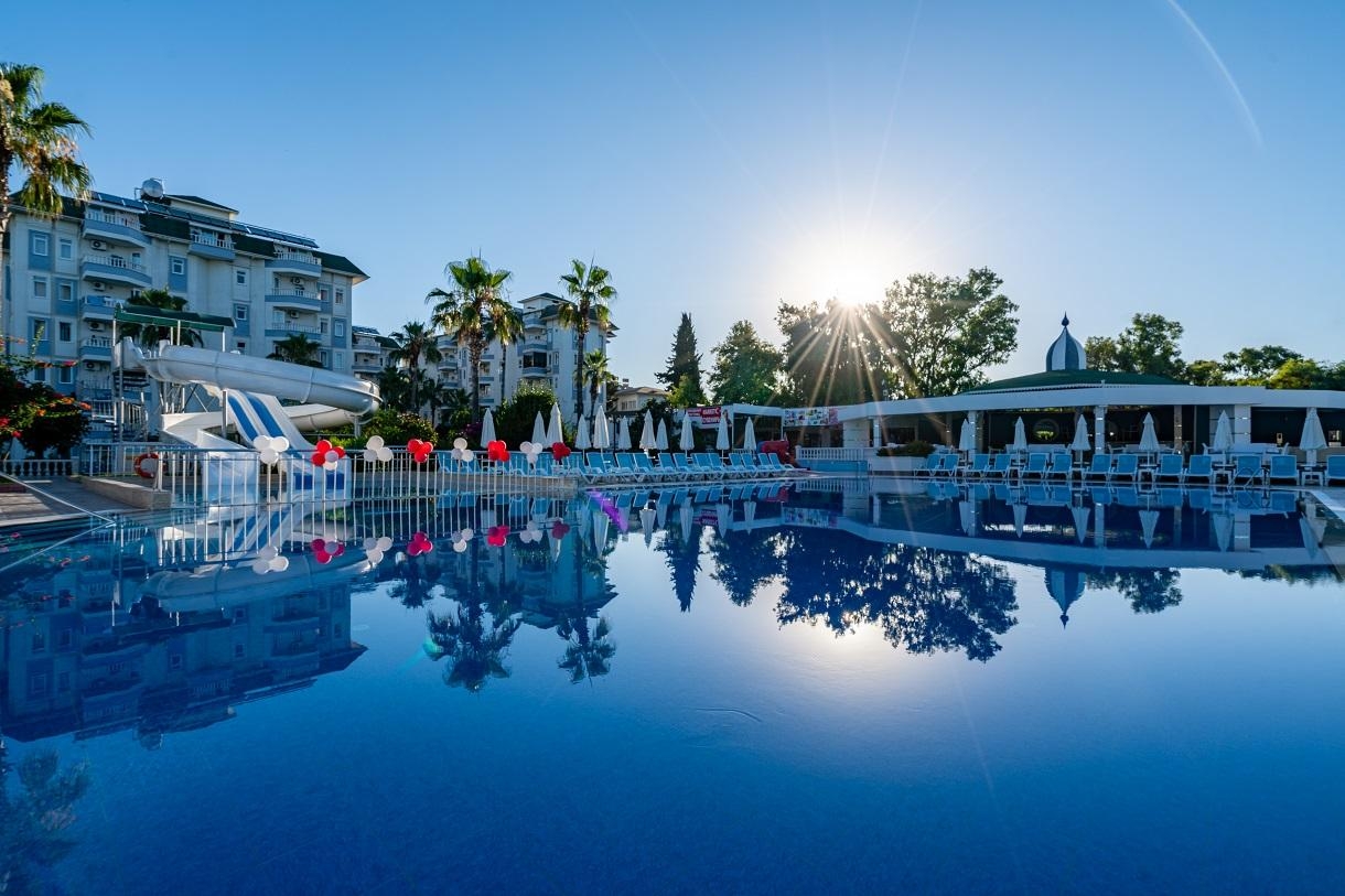 The Garden Beach Hotel15