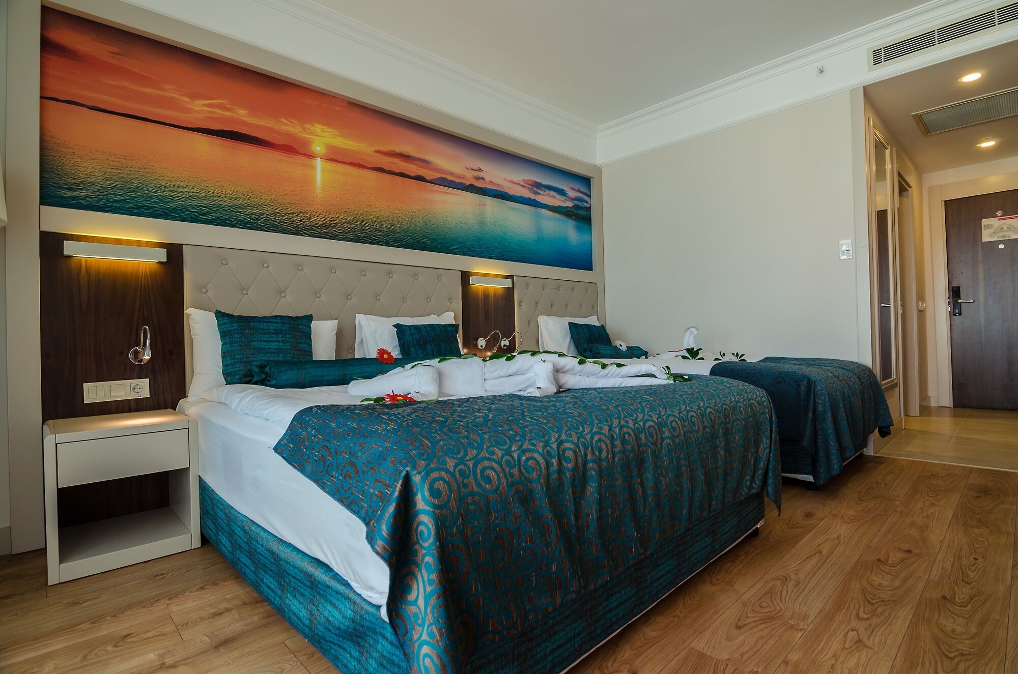 The Lumos Deluxe Resort & Spa12