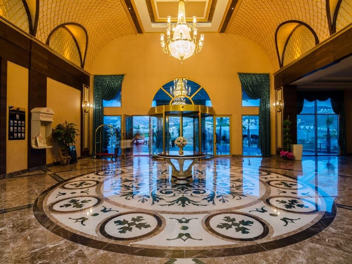 The Lumos Deluxe Resort & Spa4