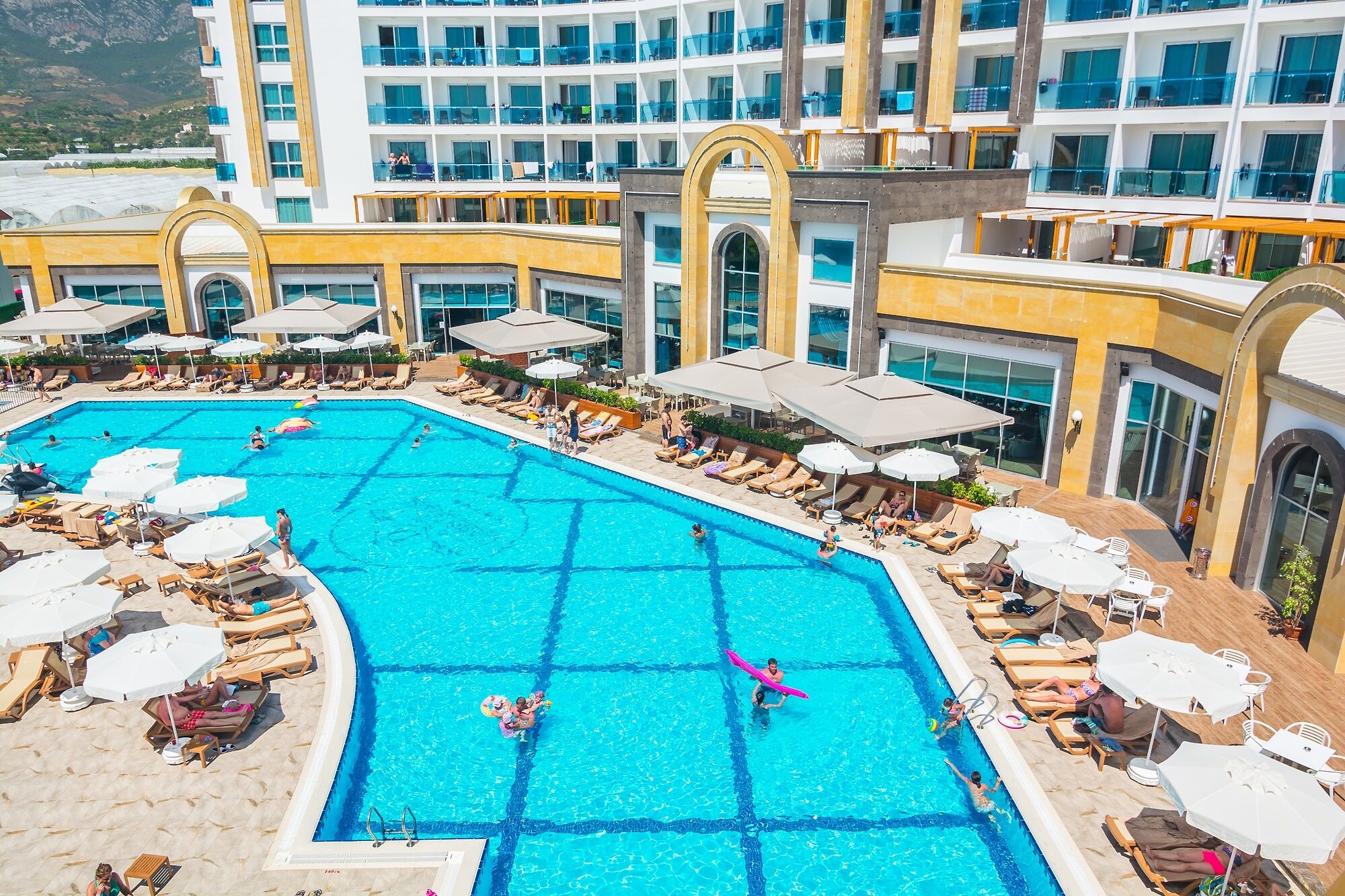 The Lumos Deluxe Resort & Spa18