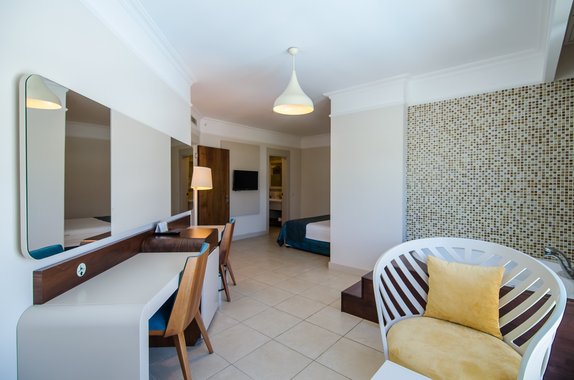 The Lumos Deluxe Resort & Spa13