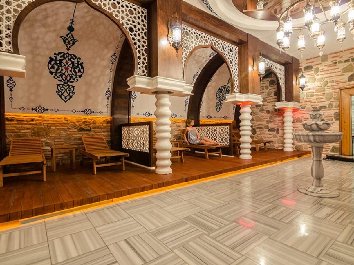 The Lumos Deluxe Resort & Spa19