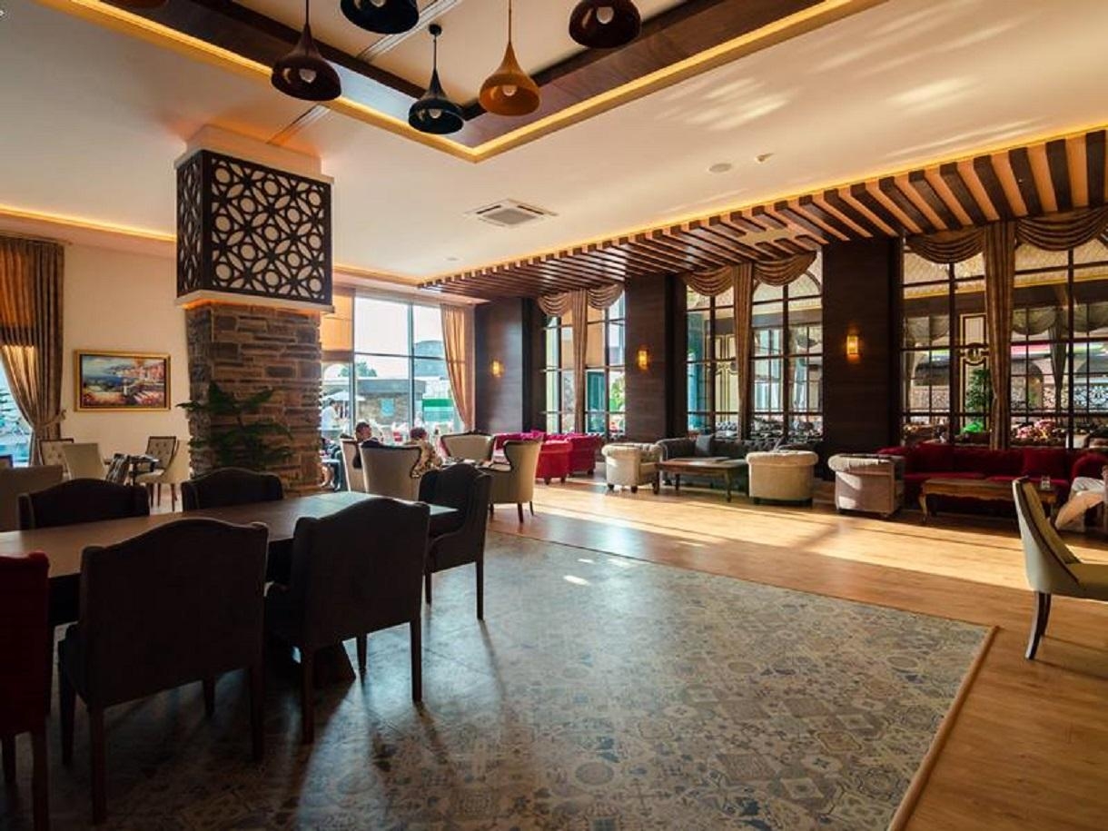 The Lumos Deluxe Resort & Spa11