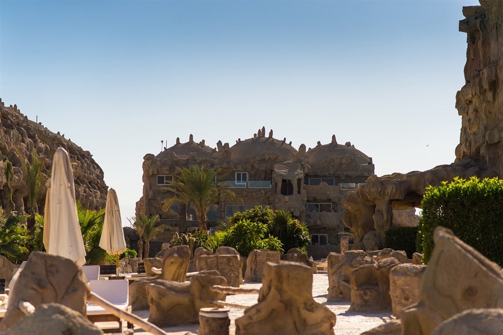 Kairó + Caves Beach Resort13