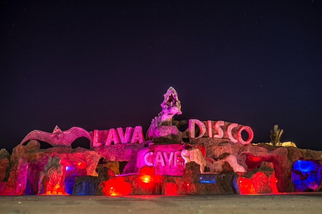 Kairó + Caves Beach Resort27