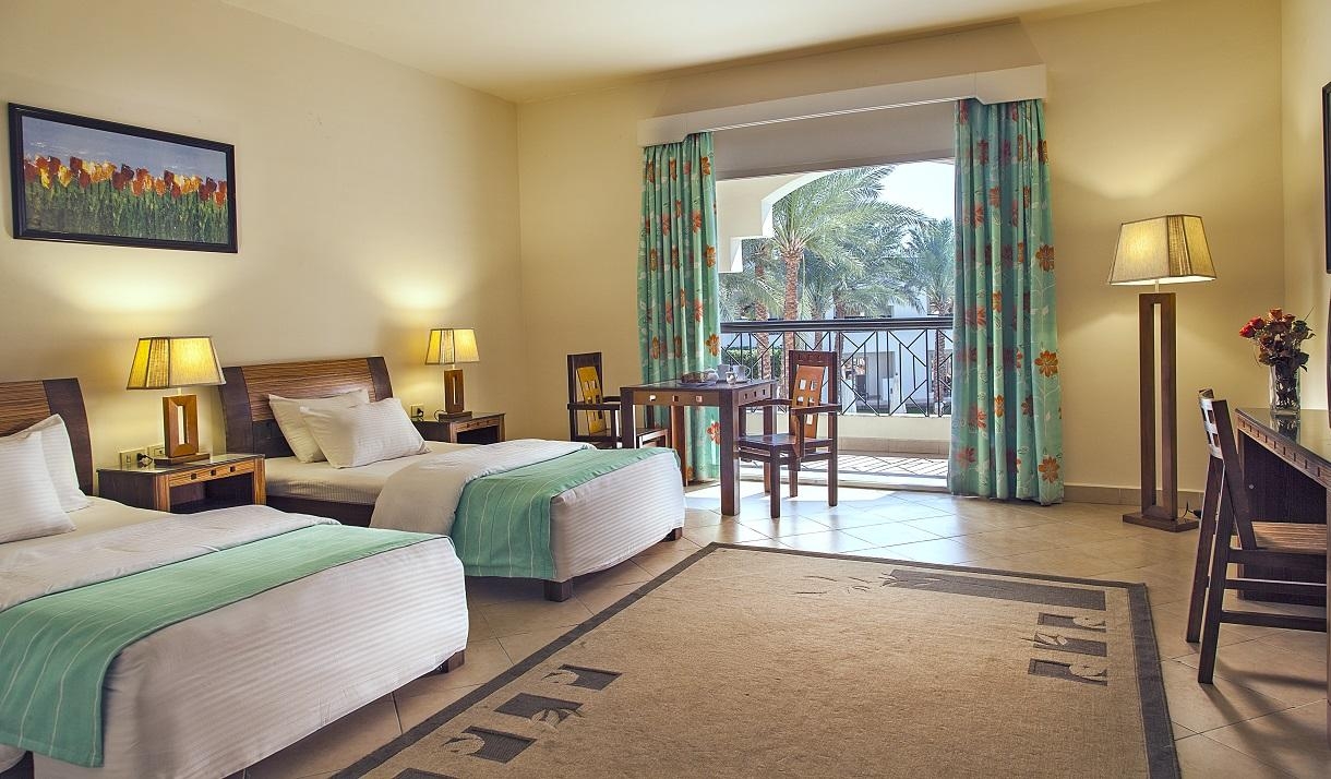 Kairó + Xperience St. George5