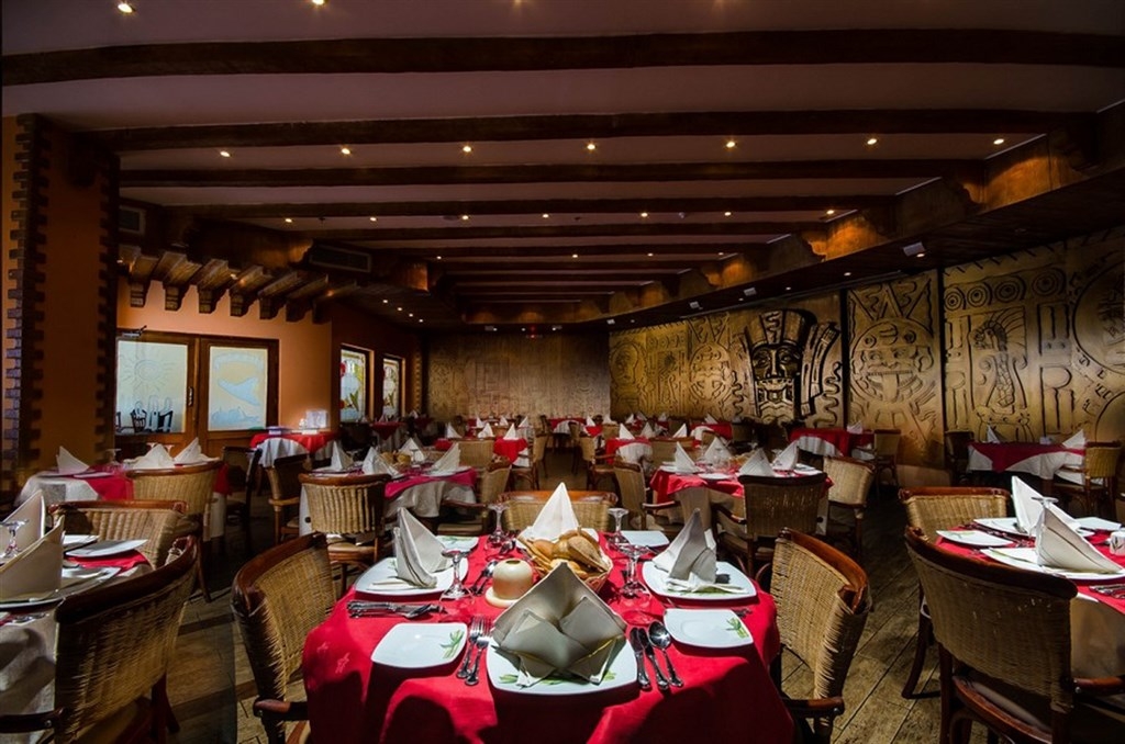 Kairó+Luxor+ Titanic Beach11