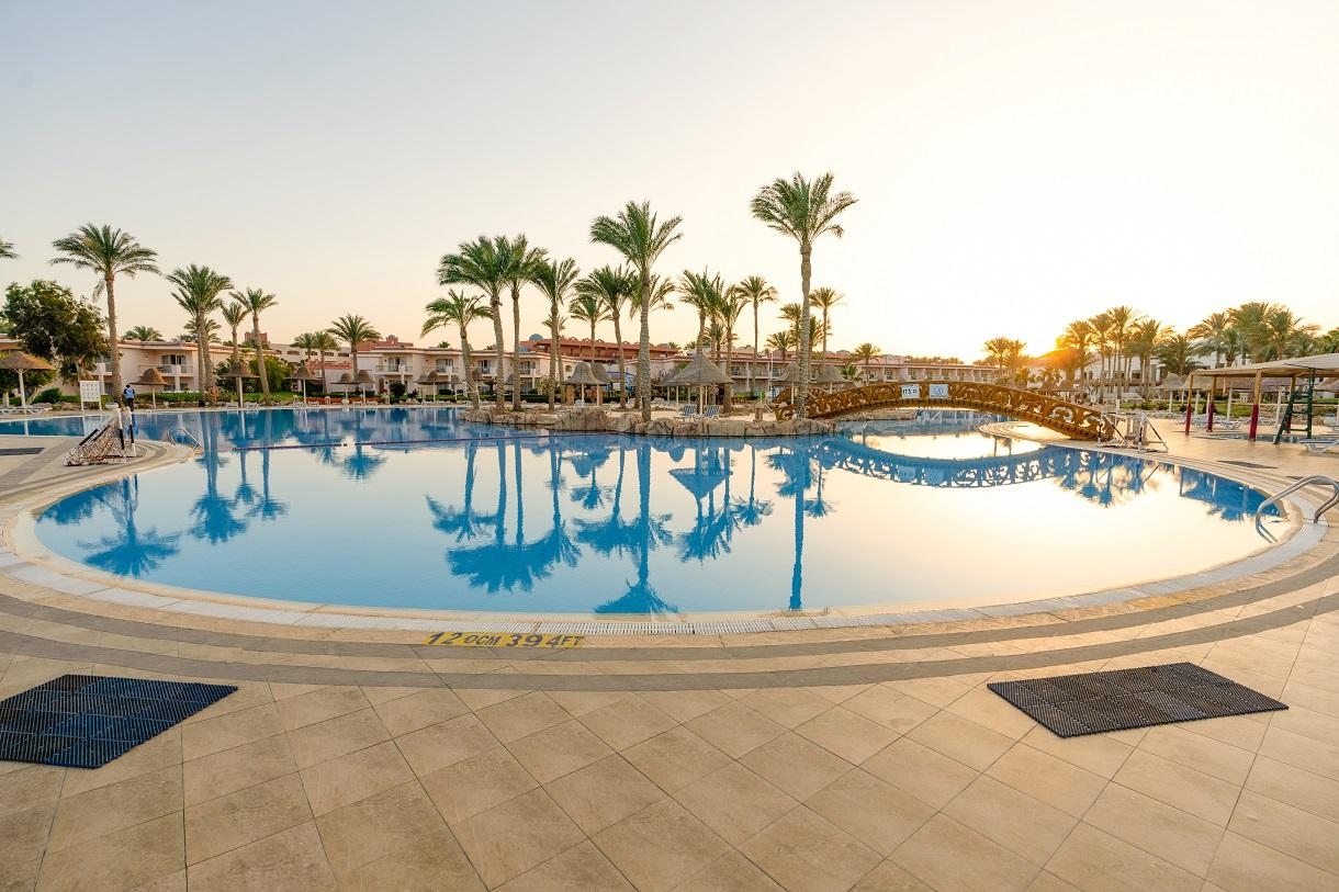 Kairó + Parrotel Beach Resort17