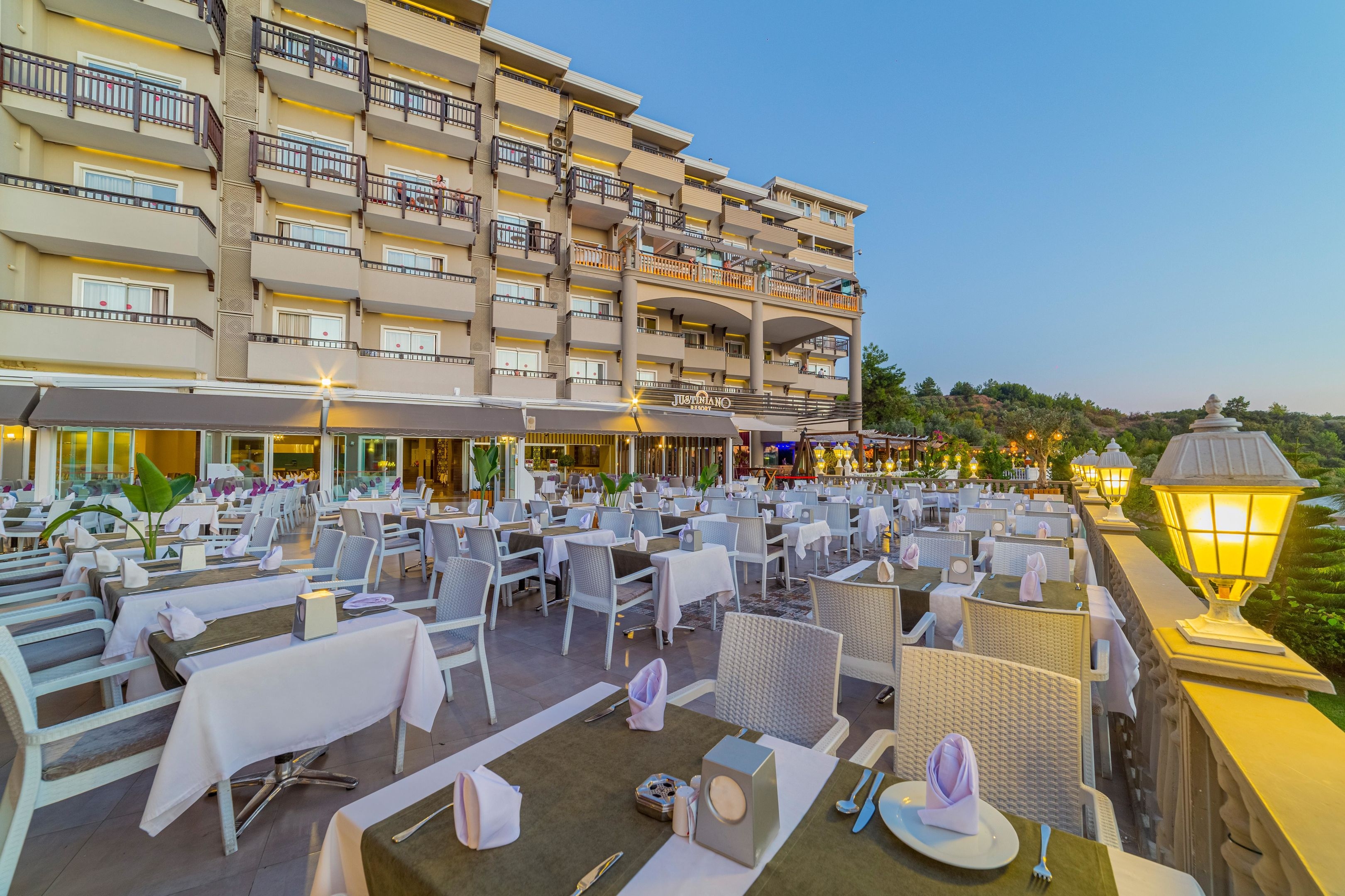 Justiniano Deluxe Resort8
