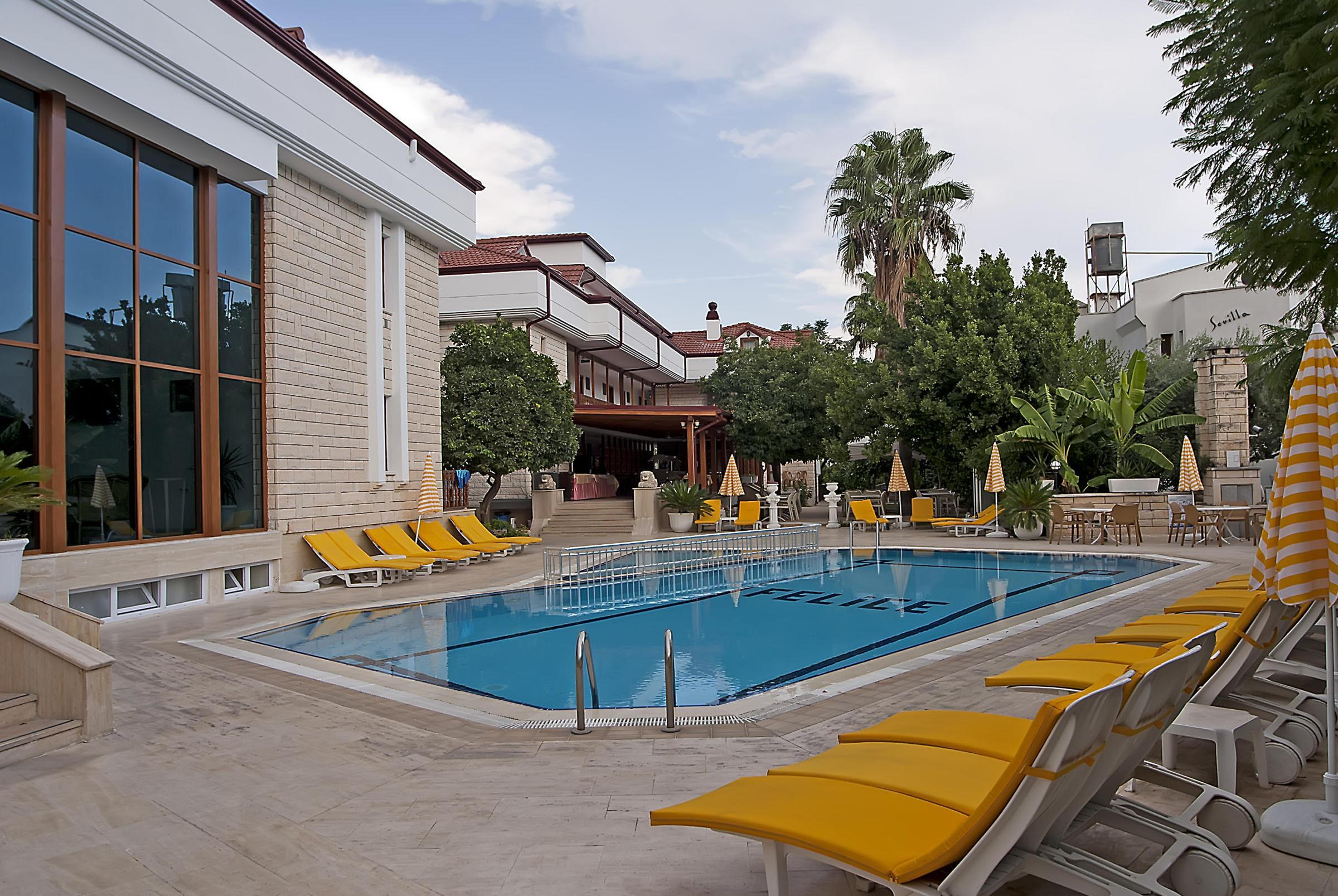 Felice Hotel (ex. Kemper Felice Hotel)1