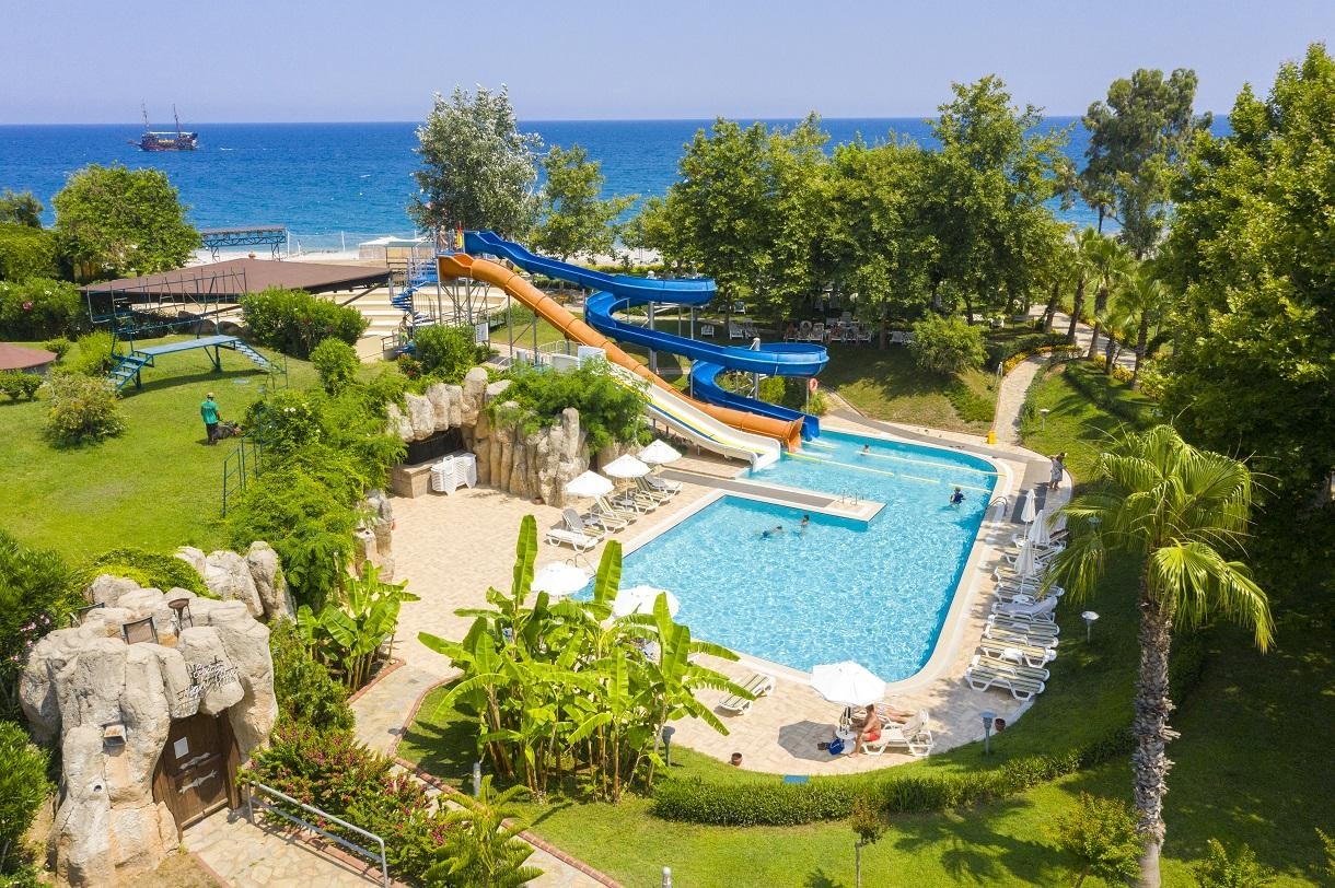 Queens Park Le Jardin Resort21