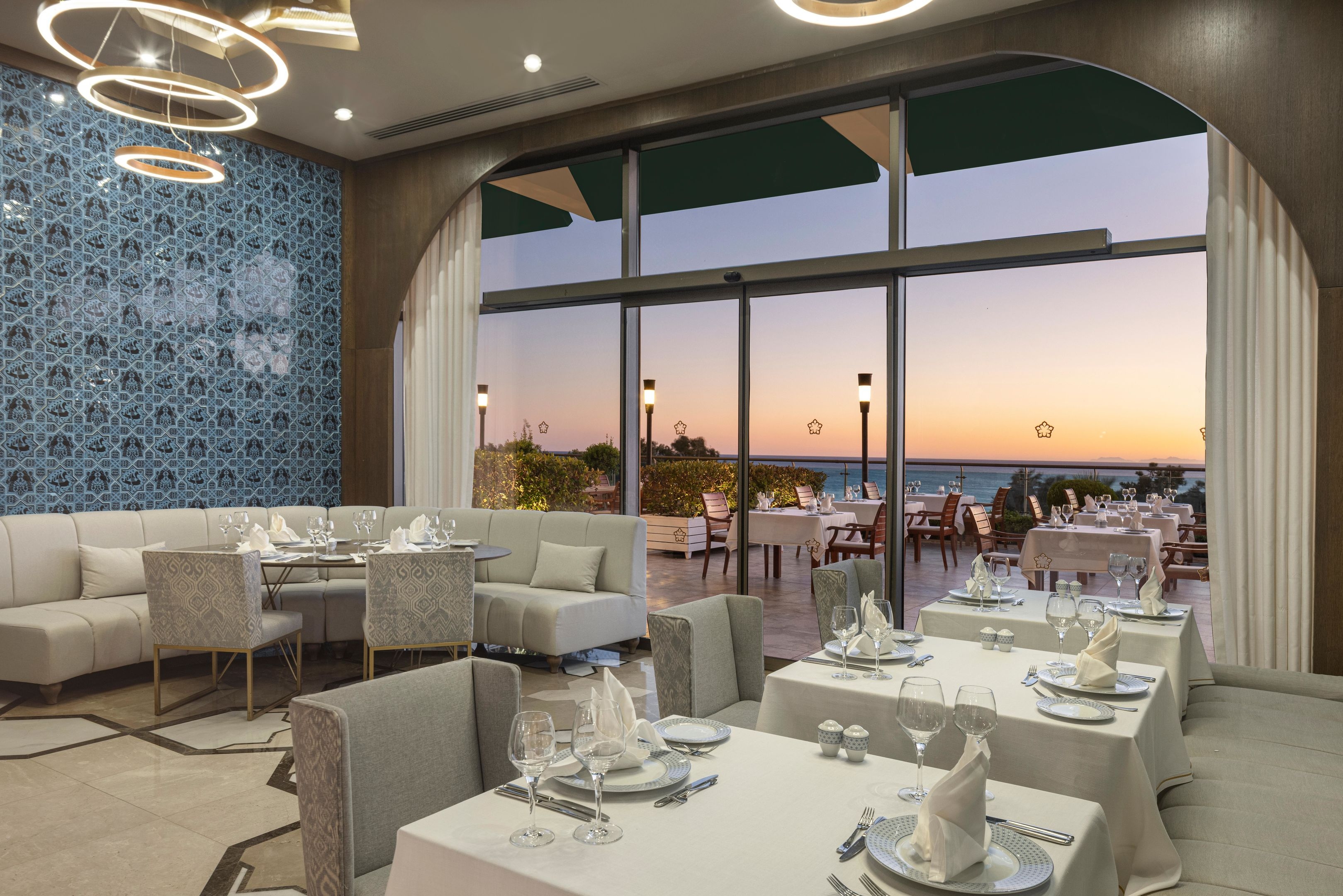 Side Star Elegance49