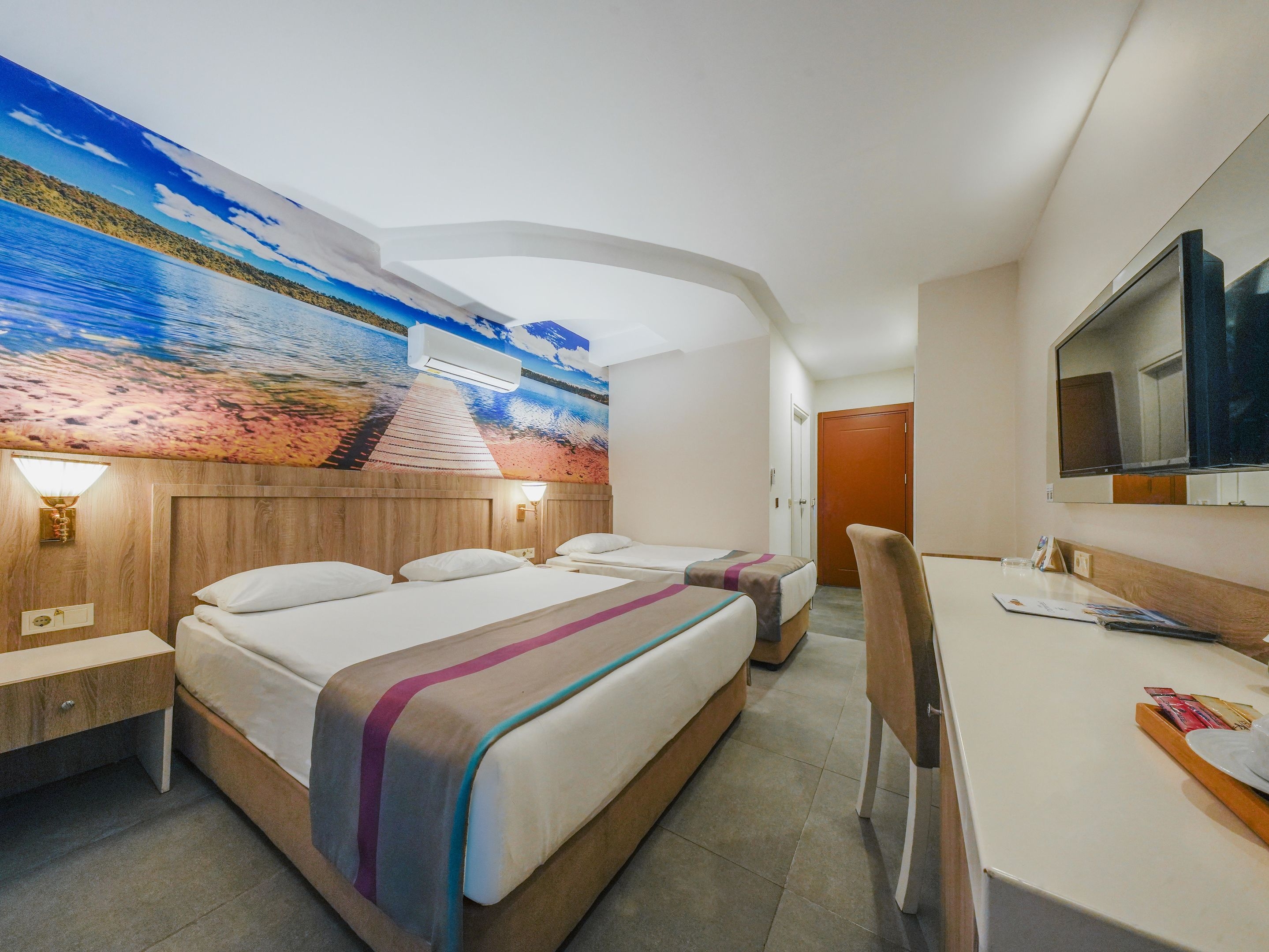Dream World Aqua19