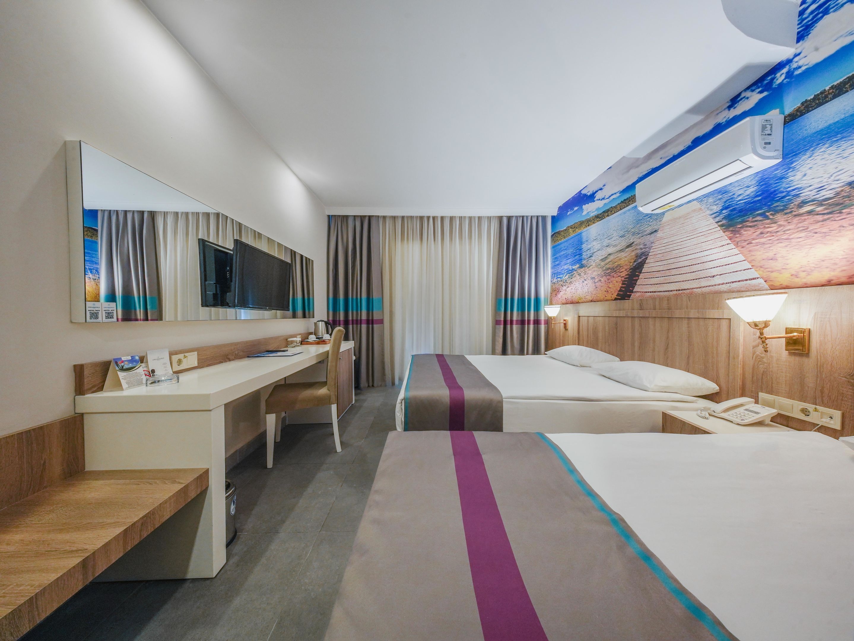 Dream World Aqua21