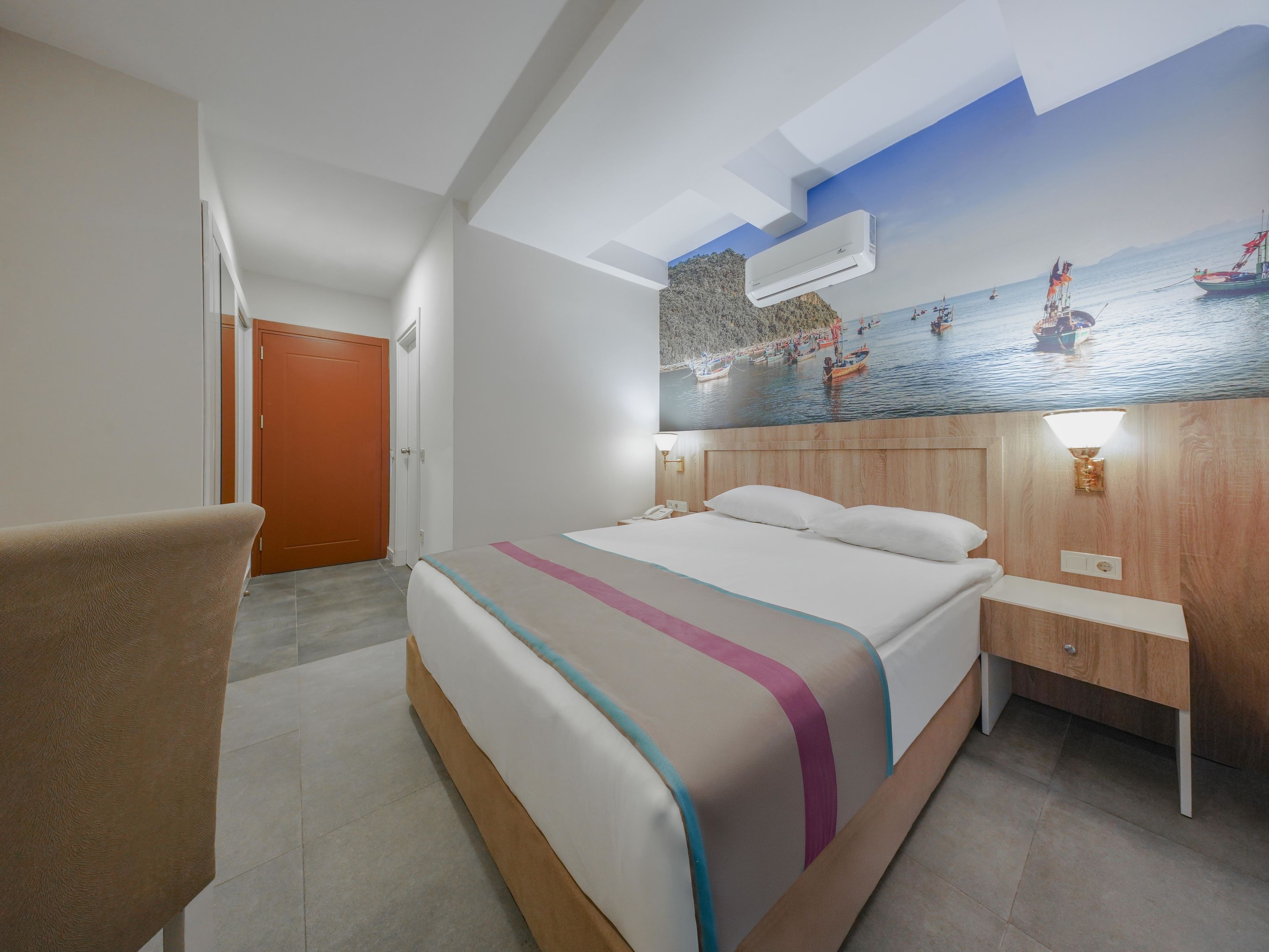 Dream World Aqua24