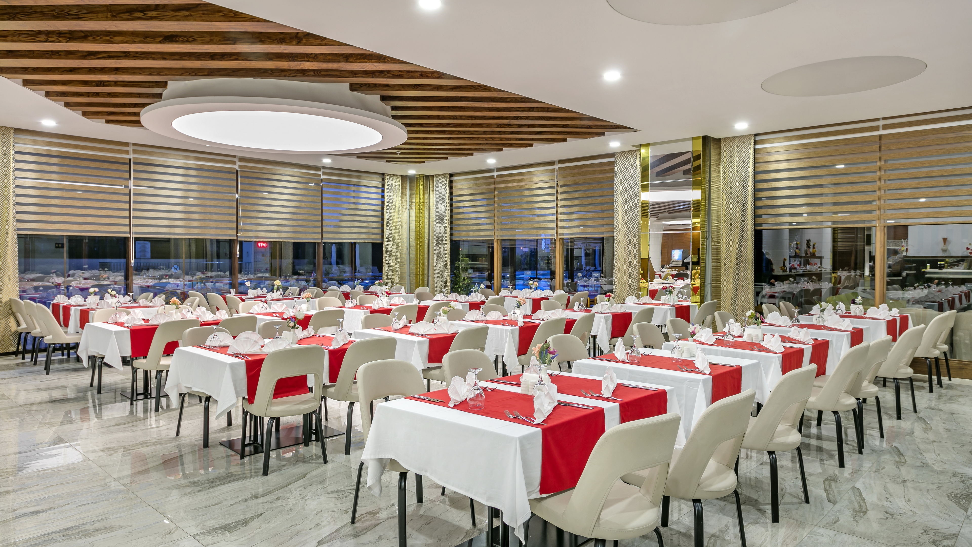 Glamour Resort & Spa21