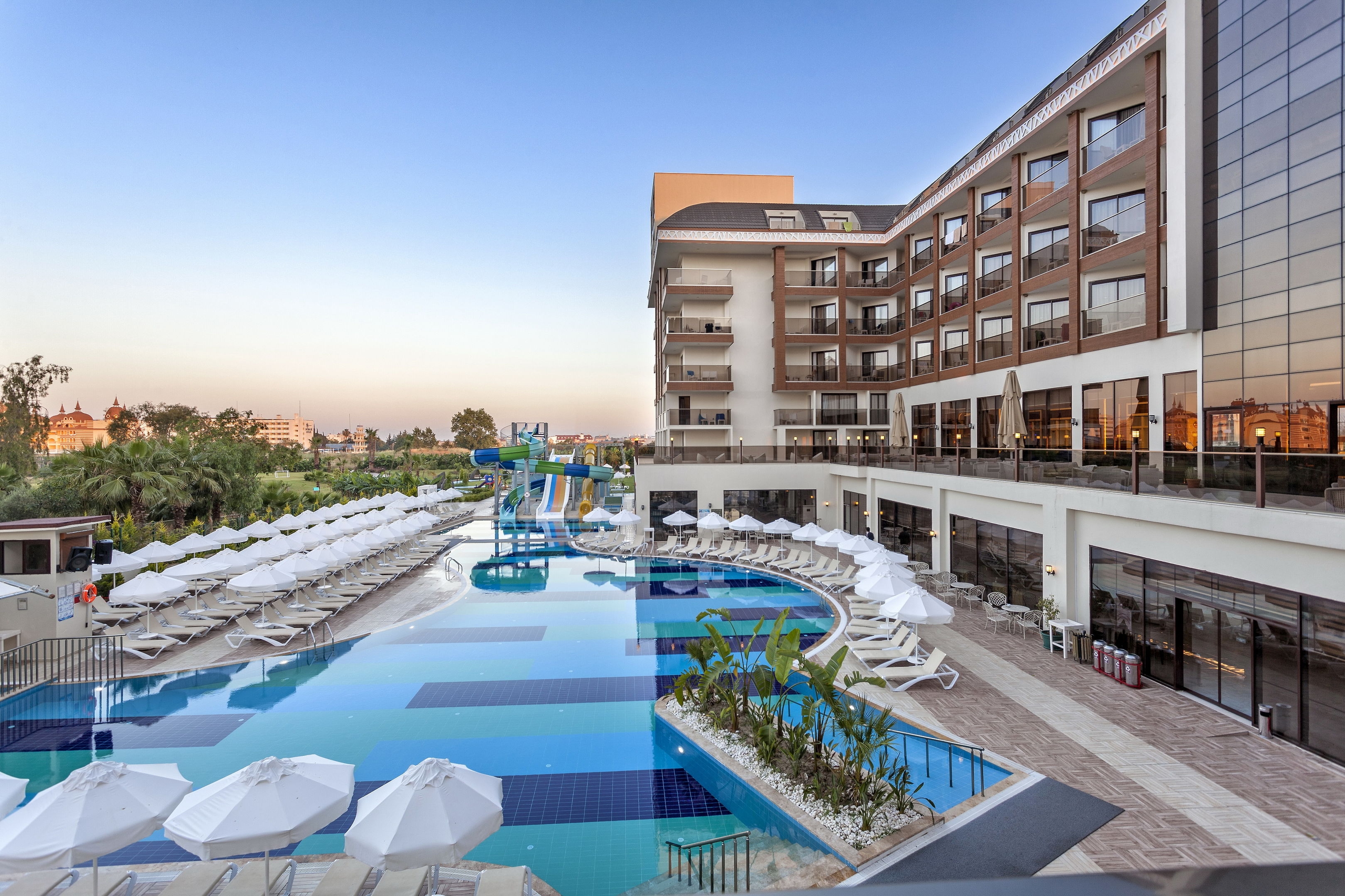 Glamour Resort & Spa19