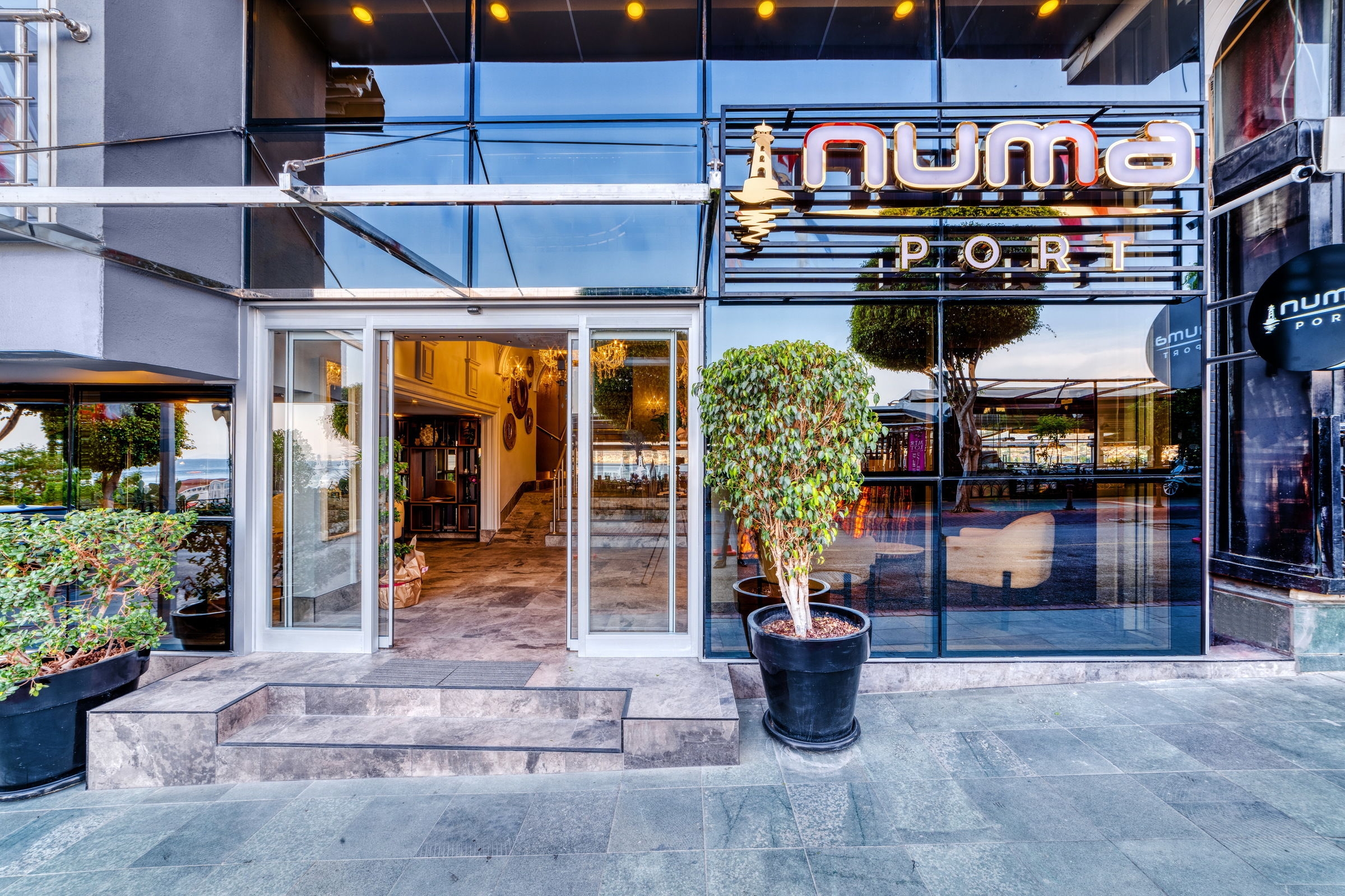 Numa Port Hotel1