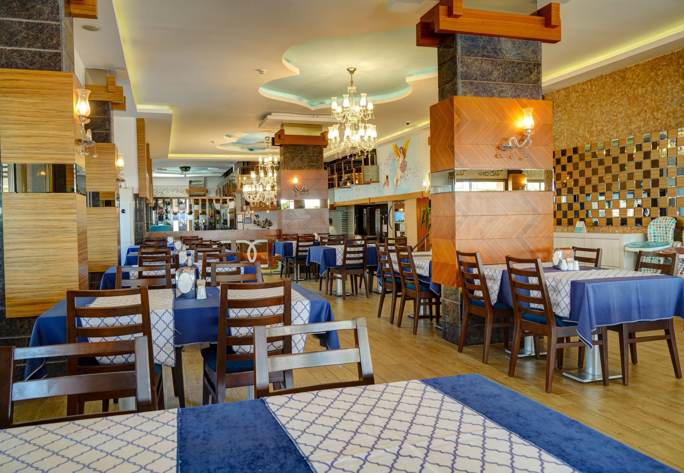 Parador Beach Hotel9