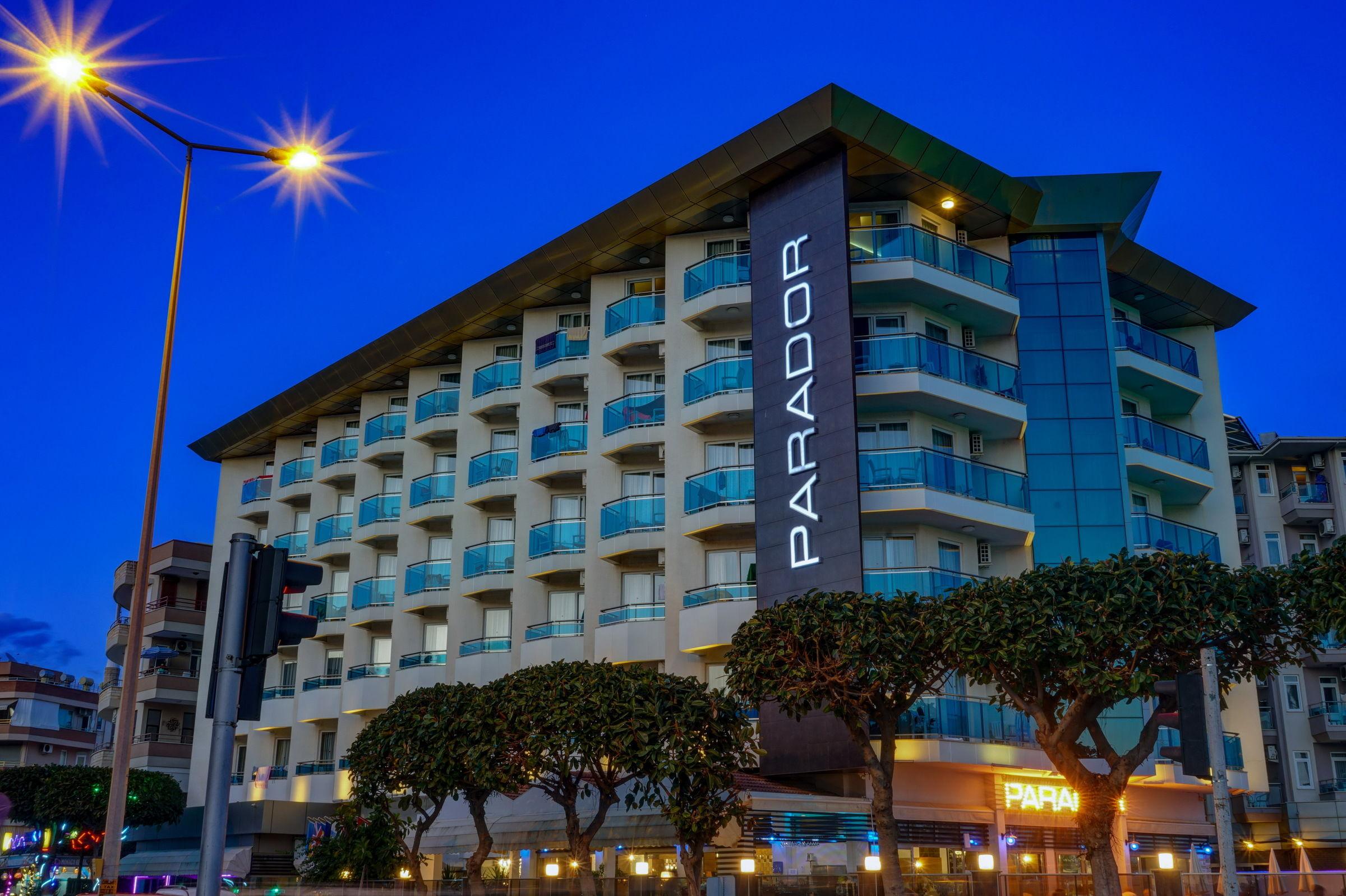 Parador Beach Hotel2