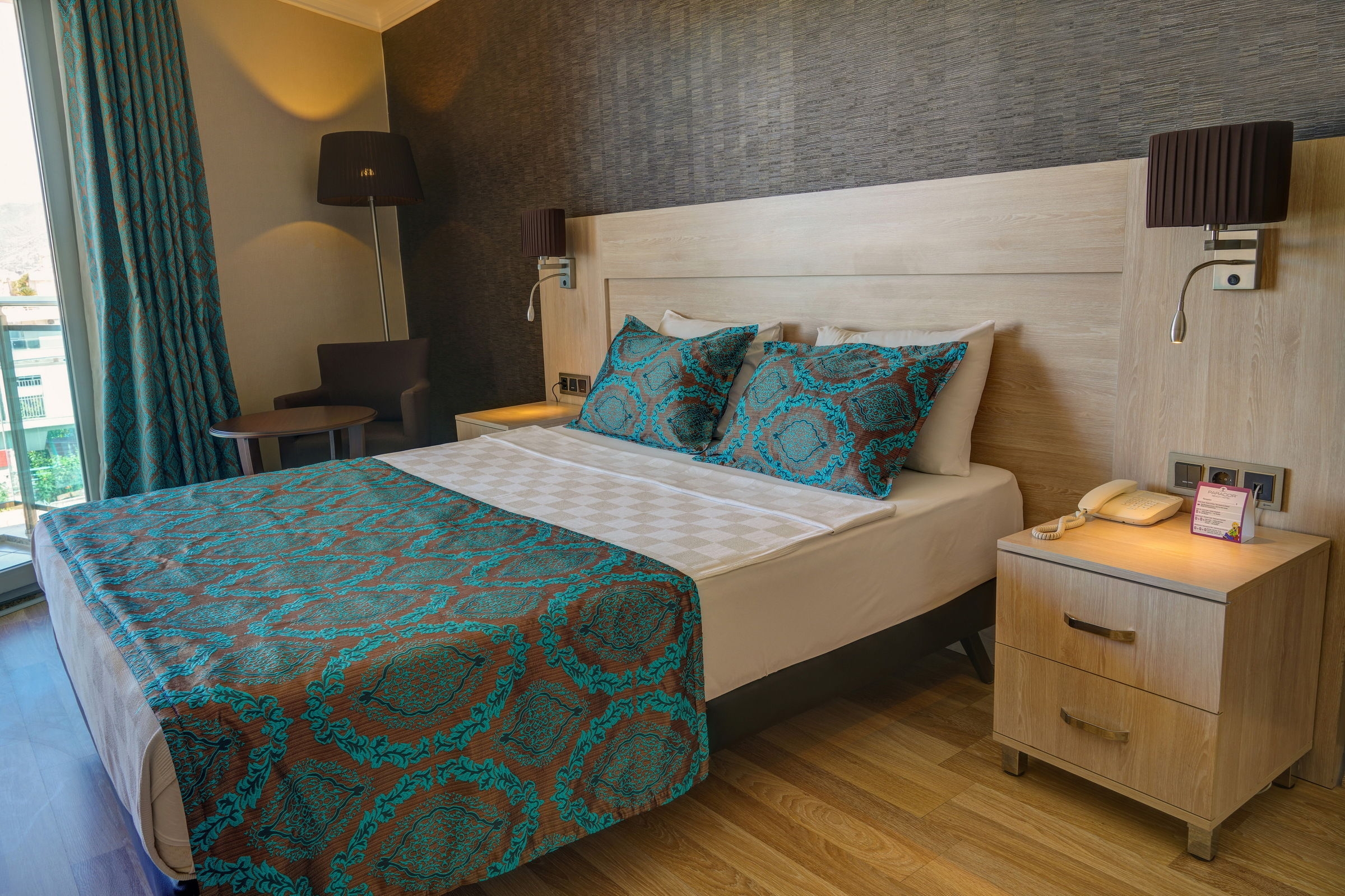 Parador Beach Hotel10