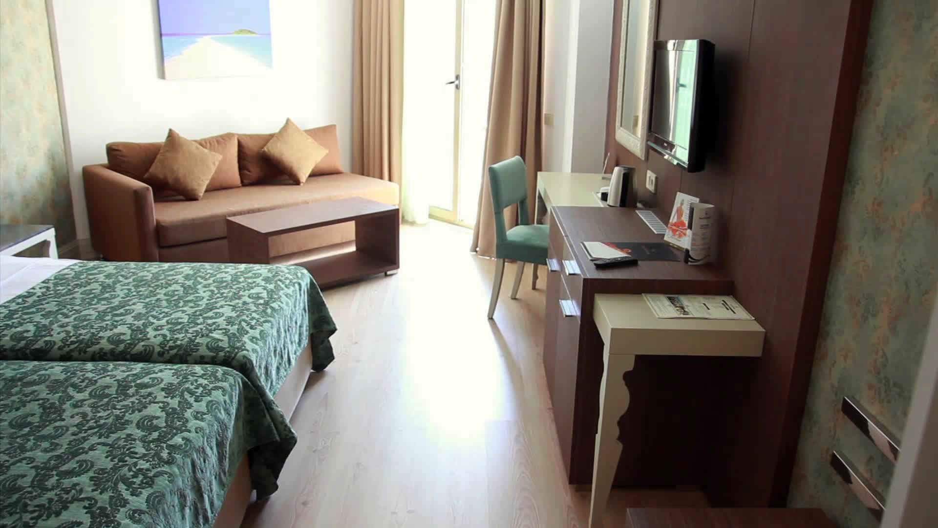 Port Side Resort Hotel5