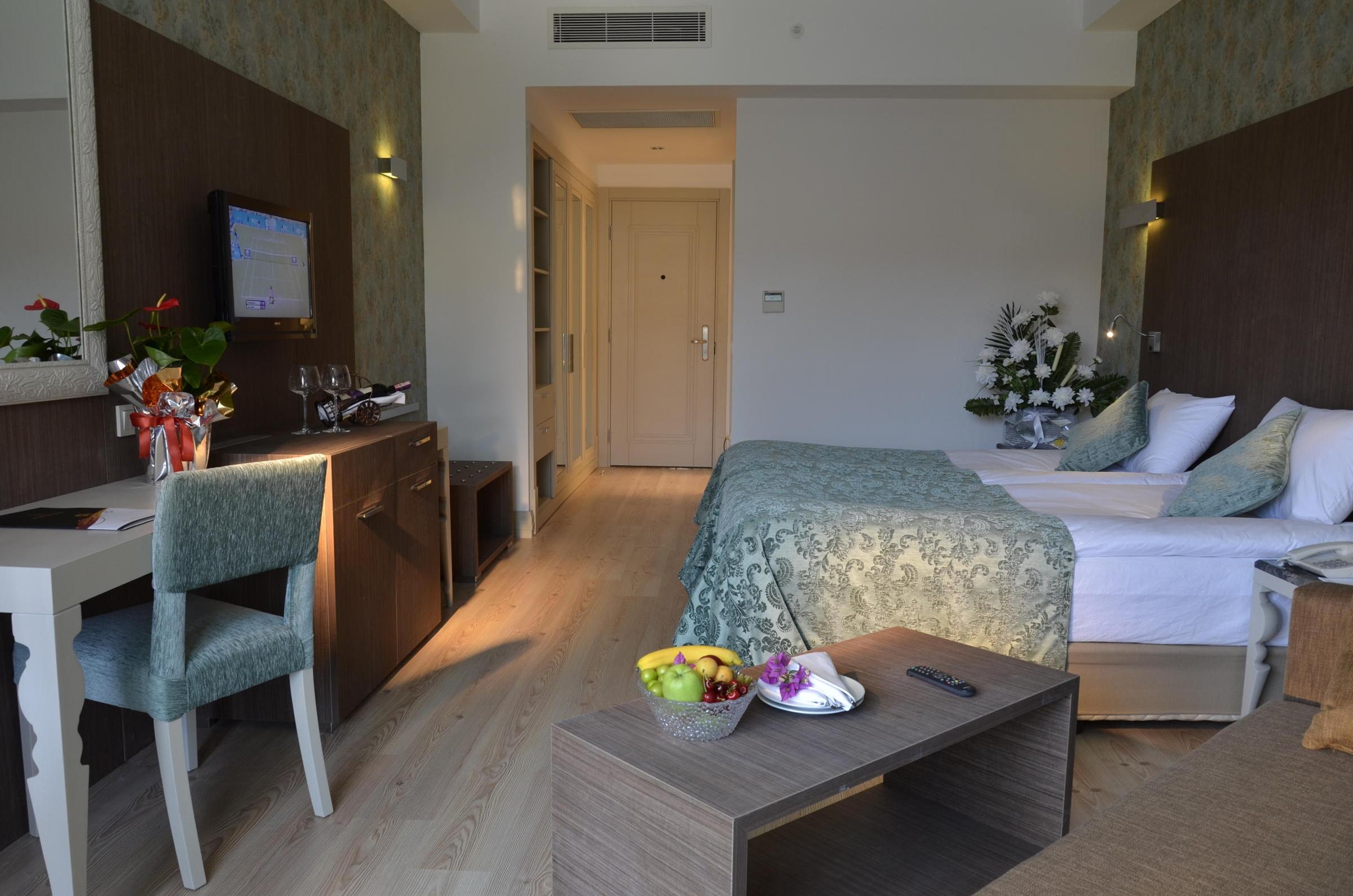 Port Side Resort Hotel20