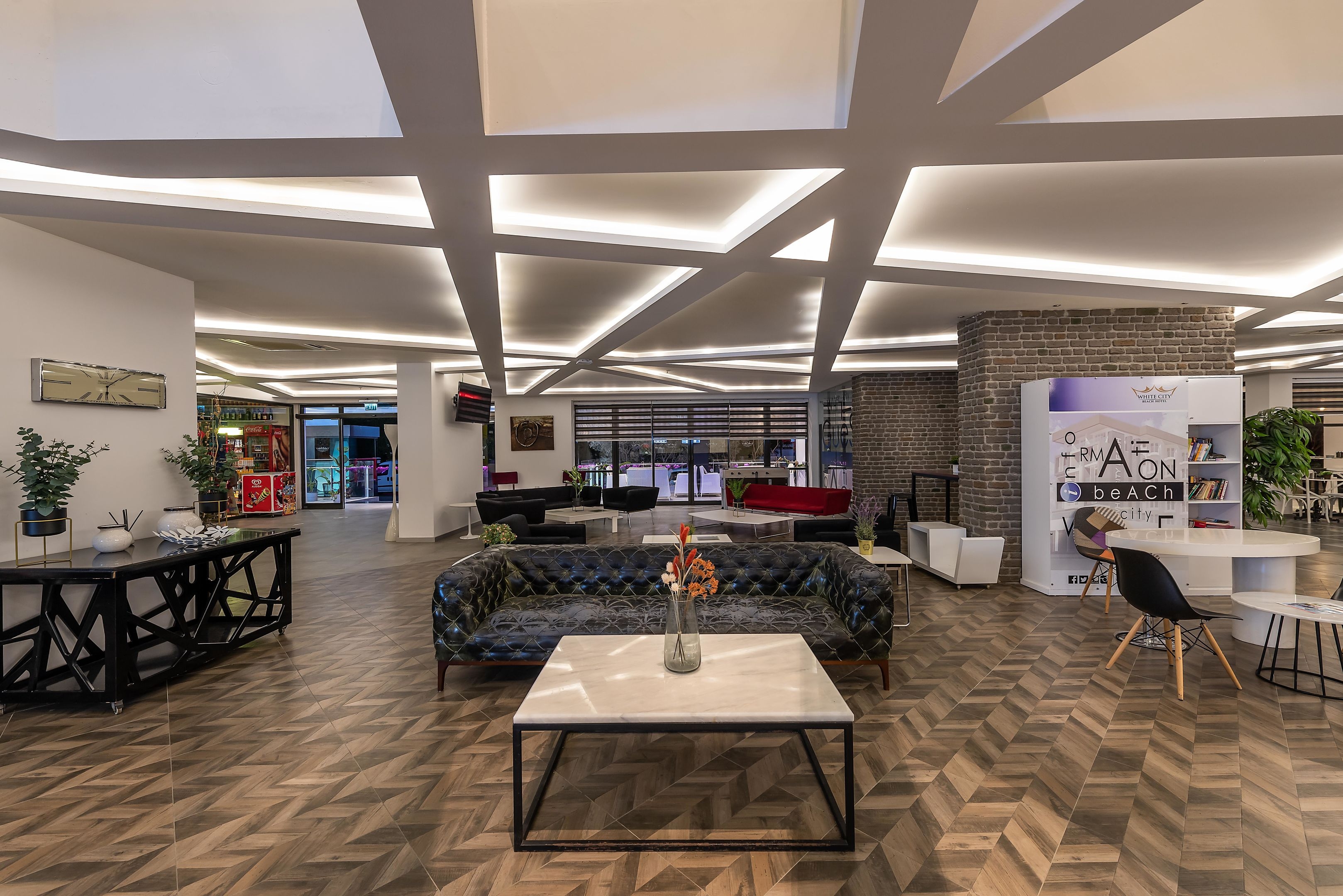 White City Beach Hotel32