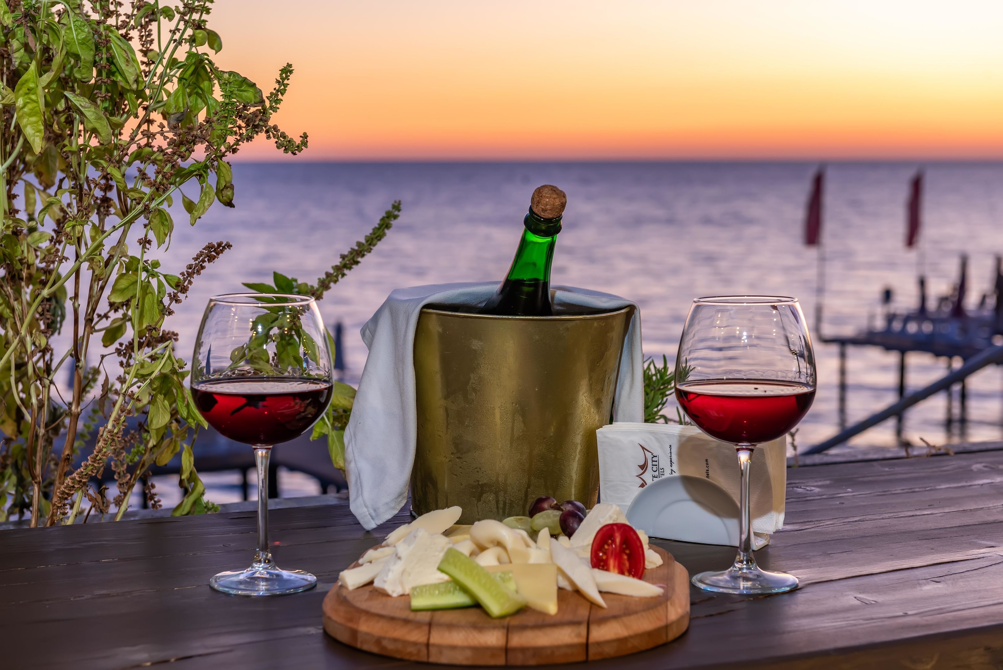 White City Beach Hotel80