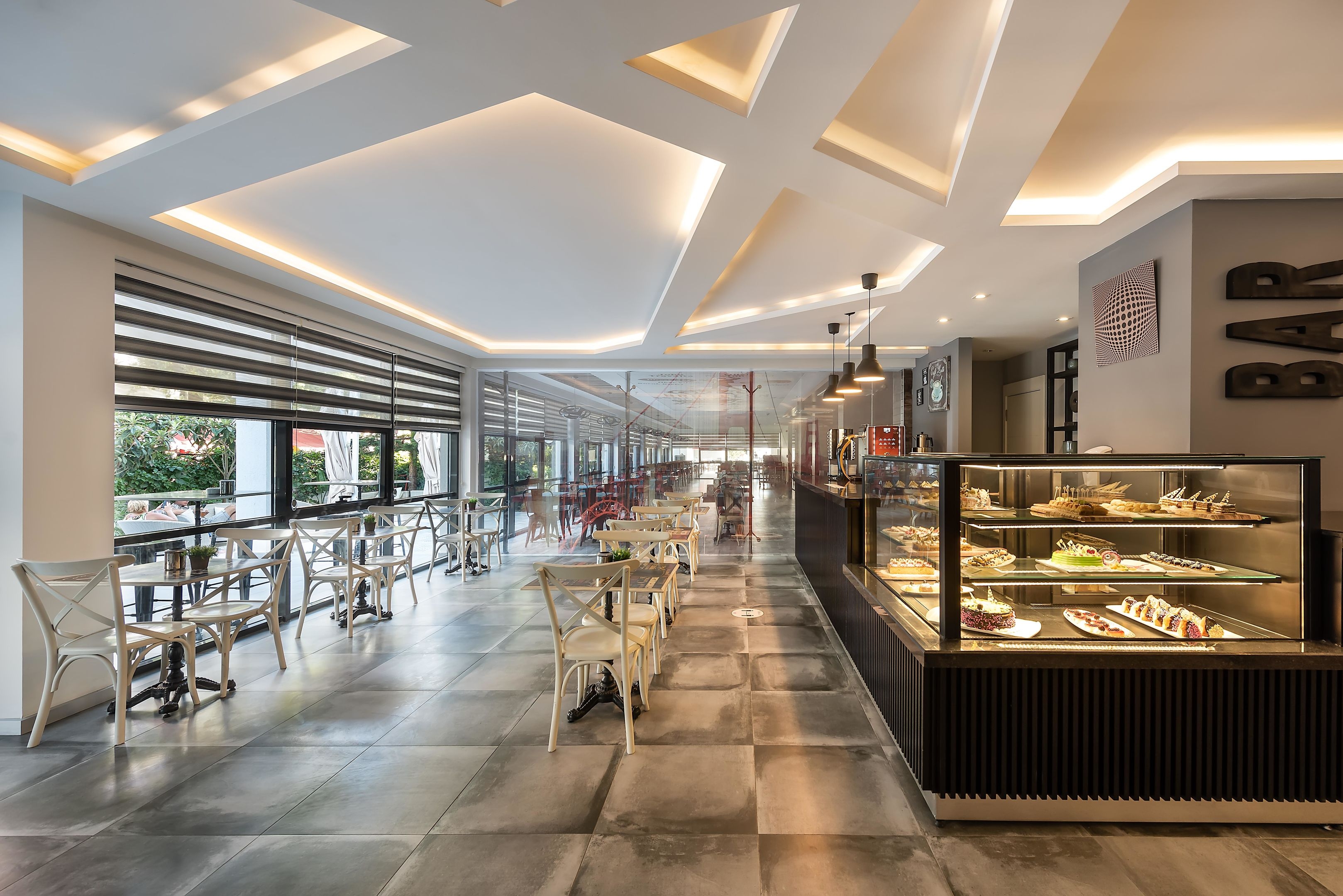 White City Beach Hotel10