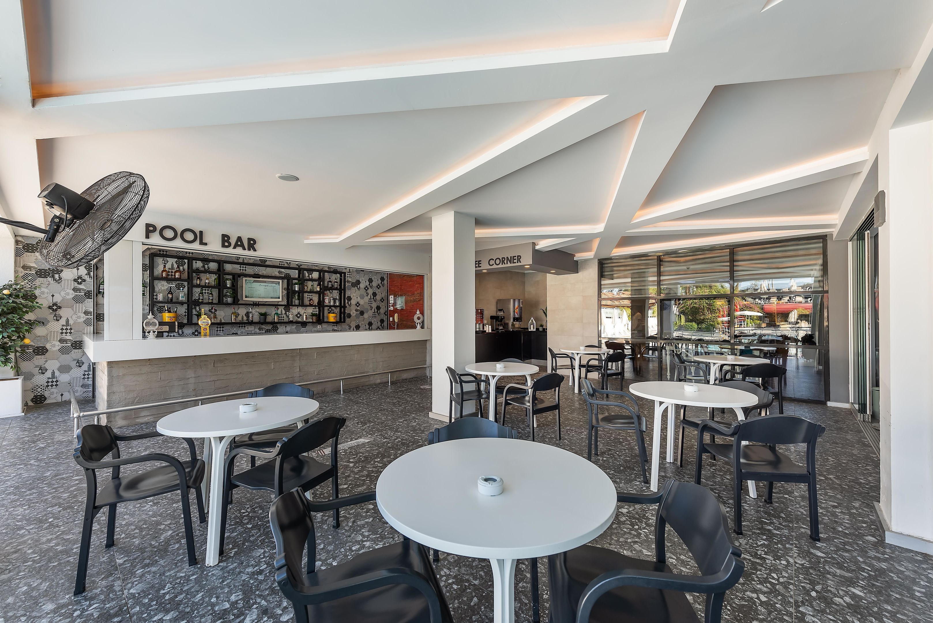 White City Beach Hotel73