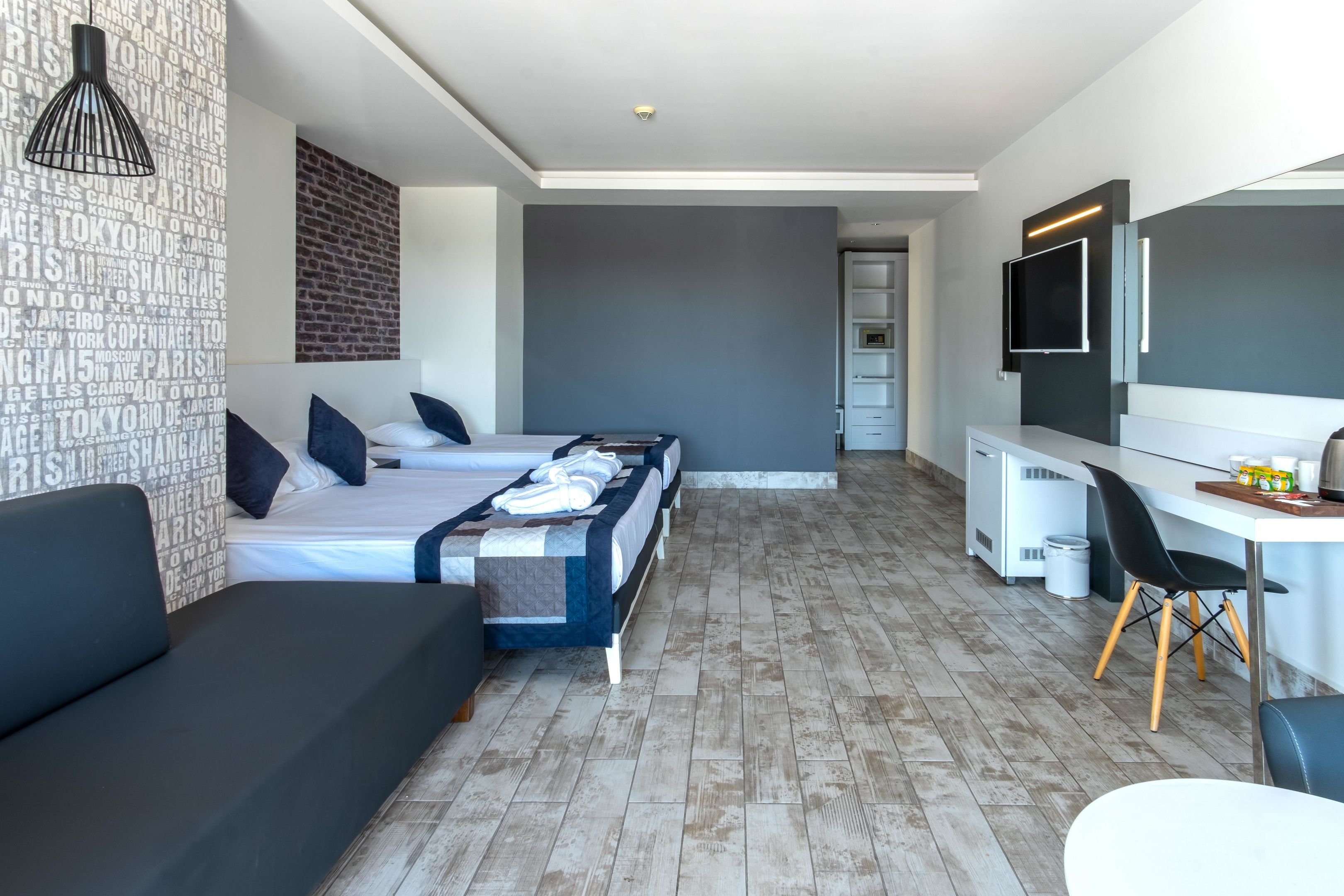 White City Beach Hotel114