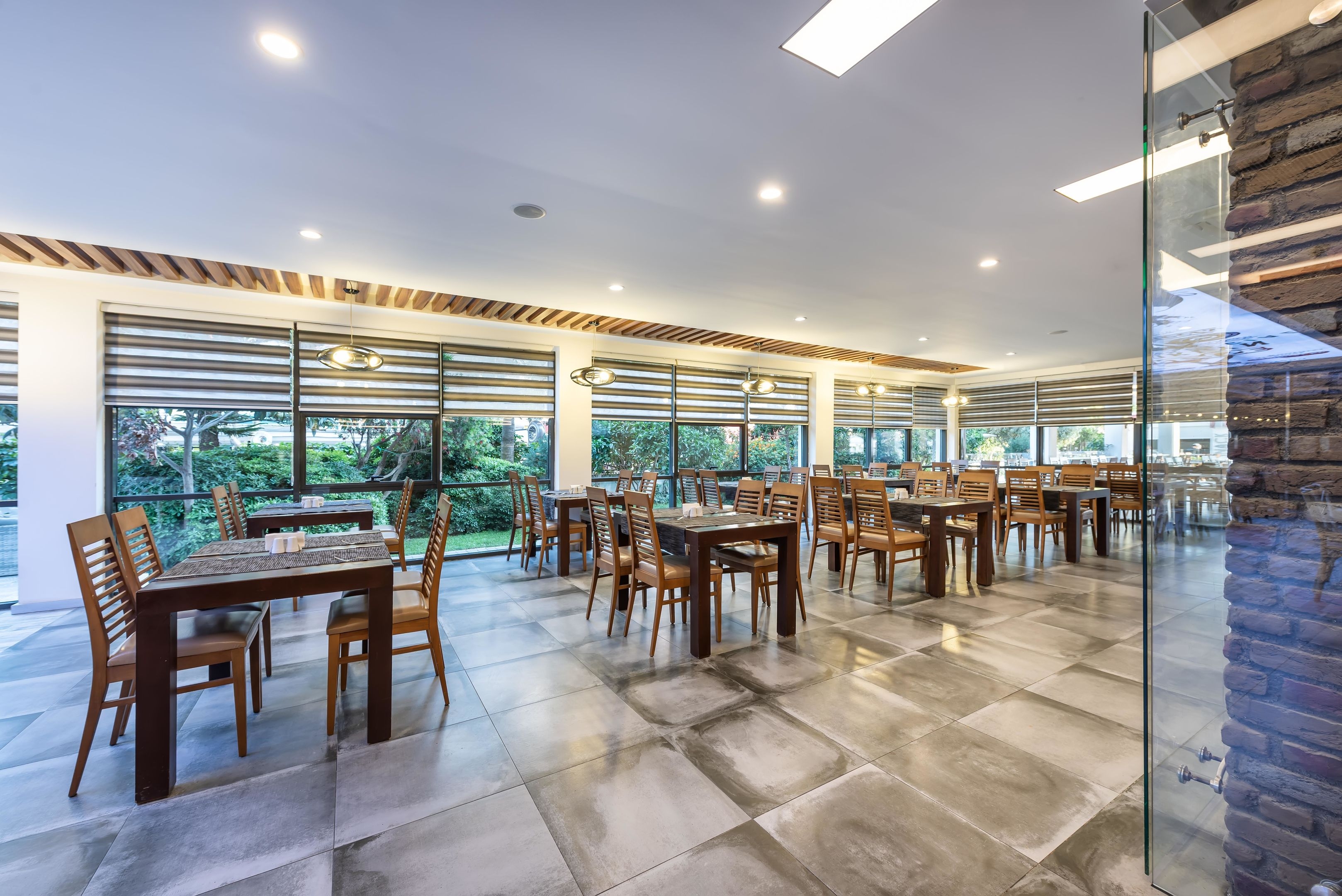 White City Beach Hotel15