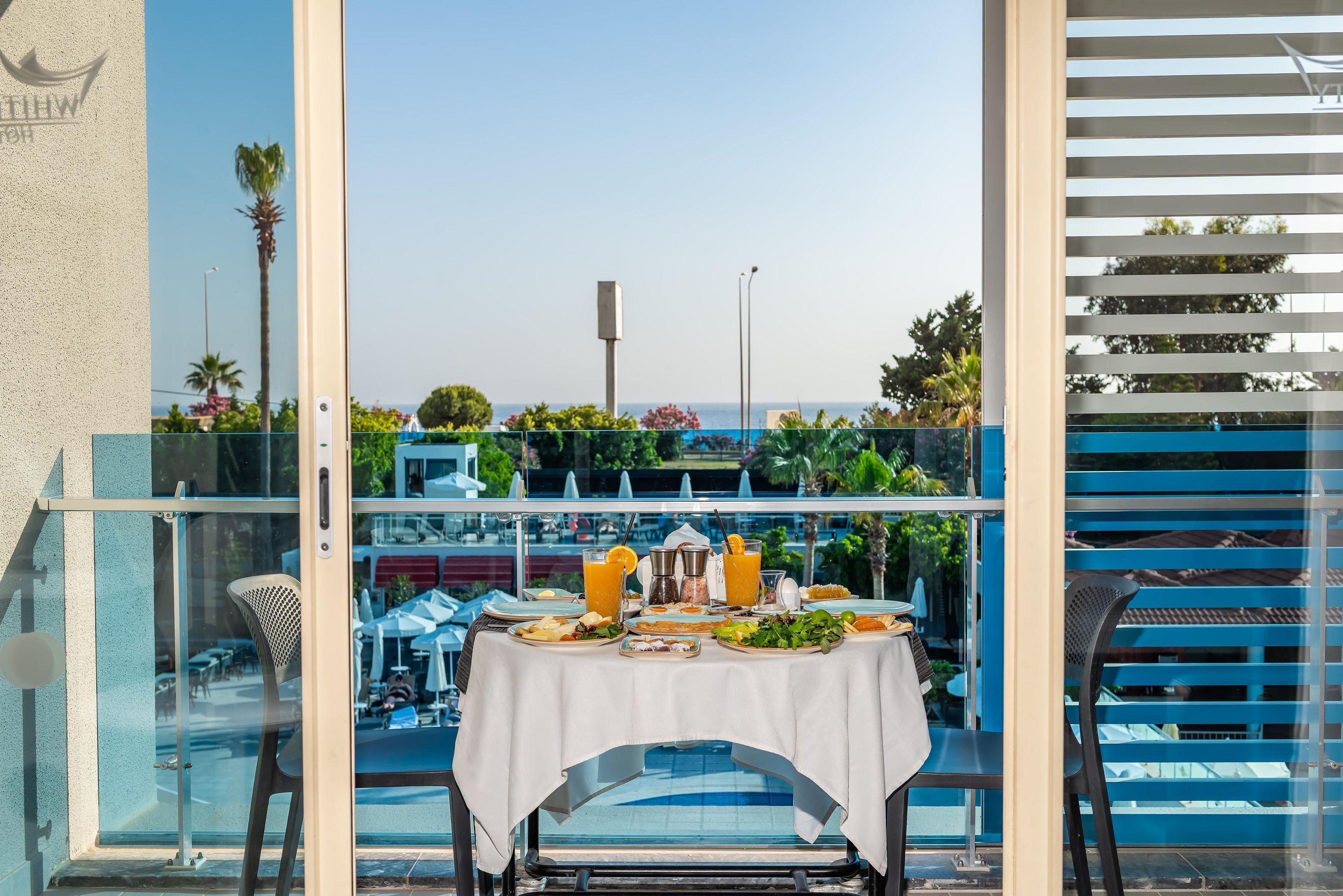 White City Beach Hotel40