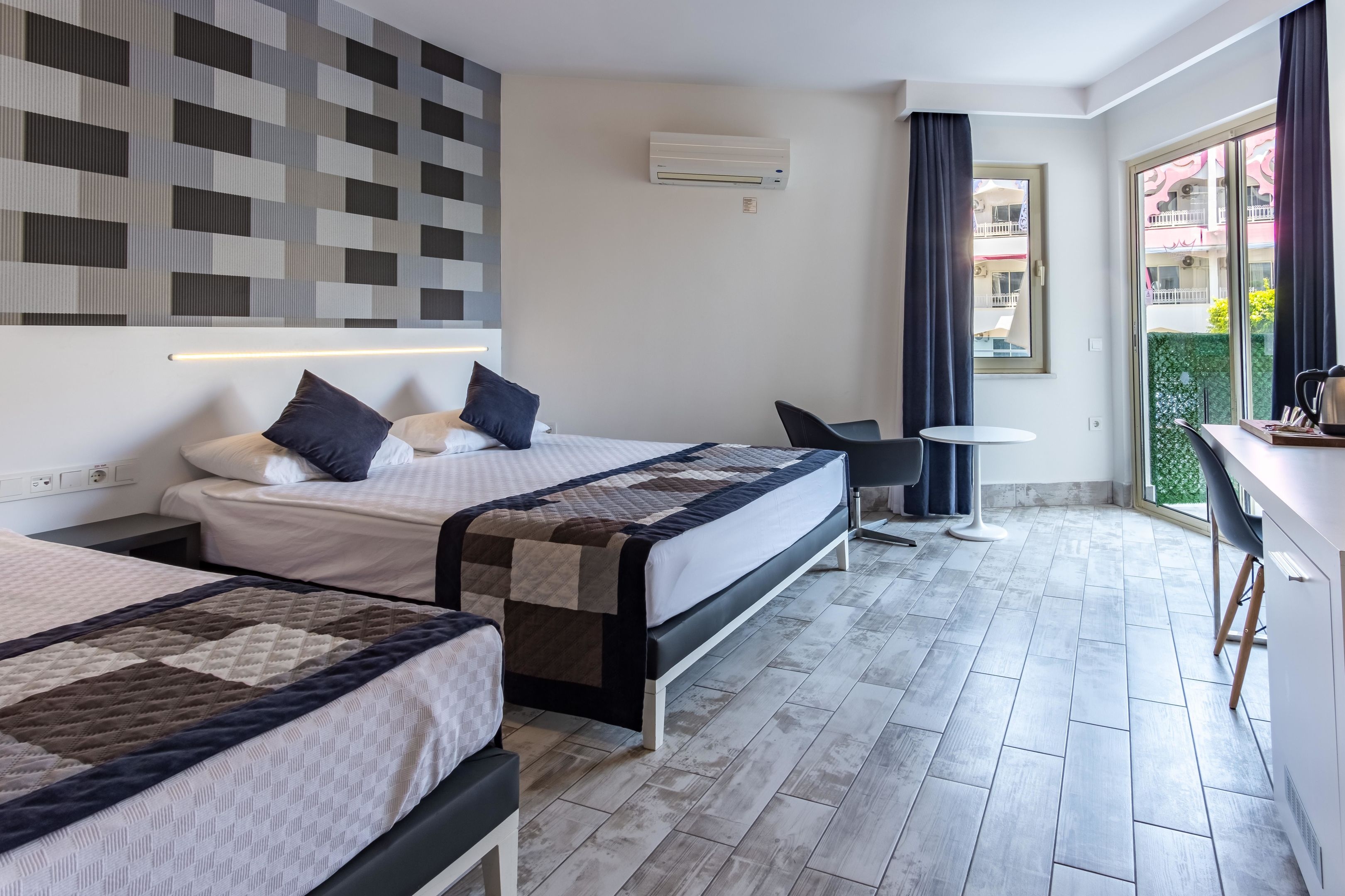White City Beach Hotel86
