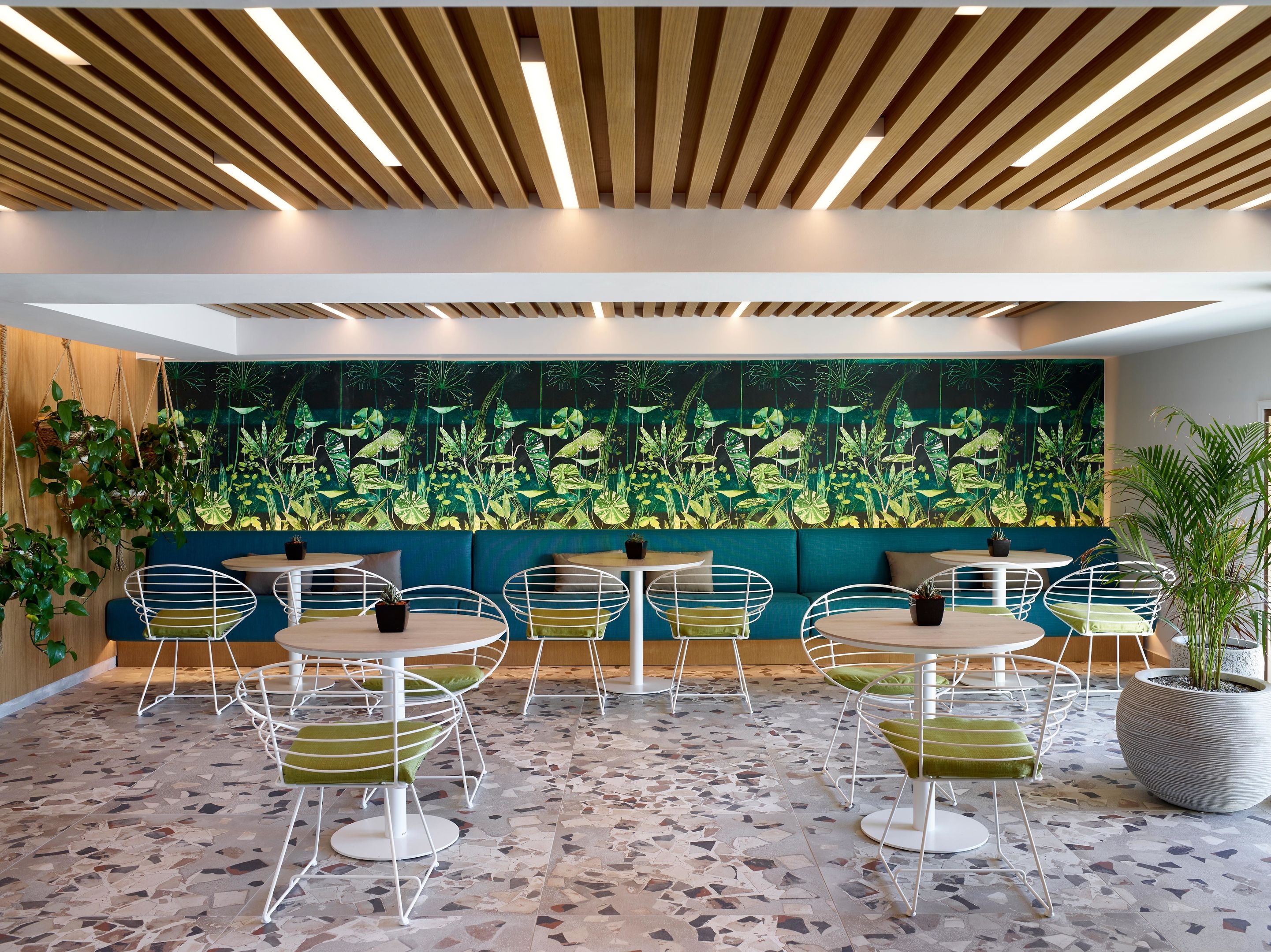 Amus Hotel & Spa129